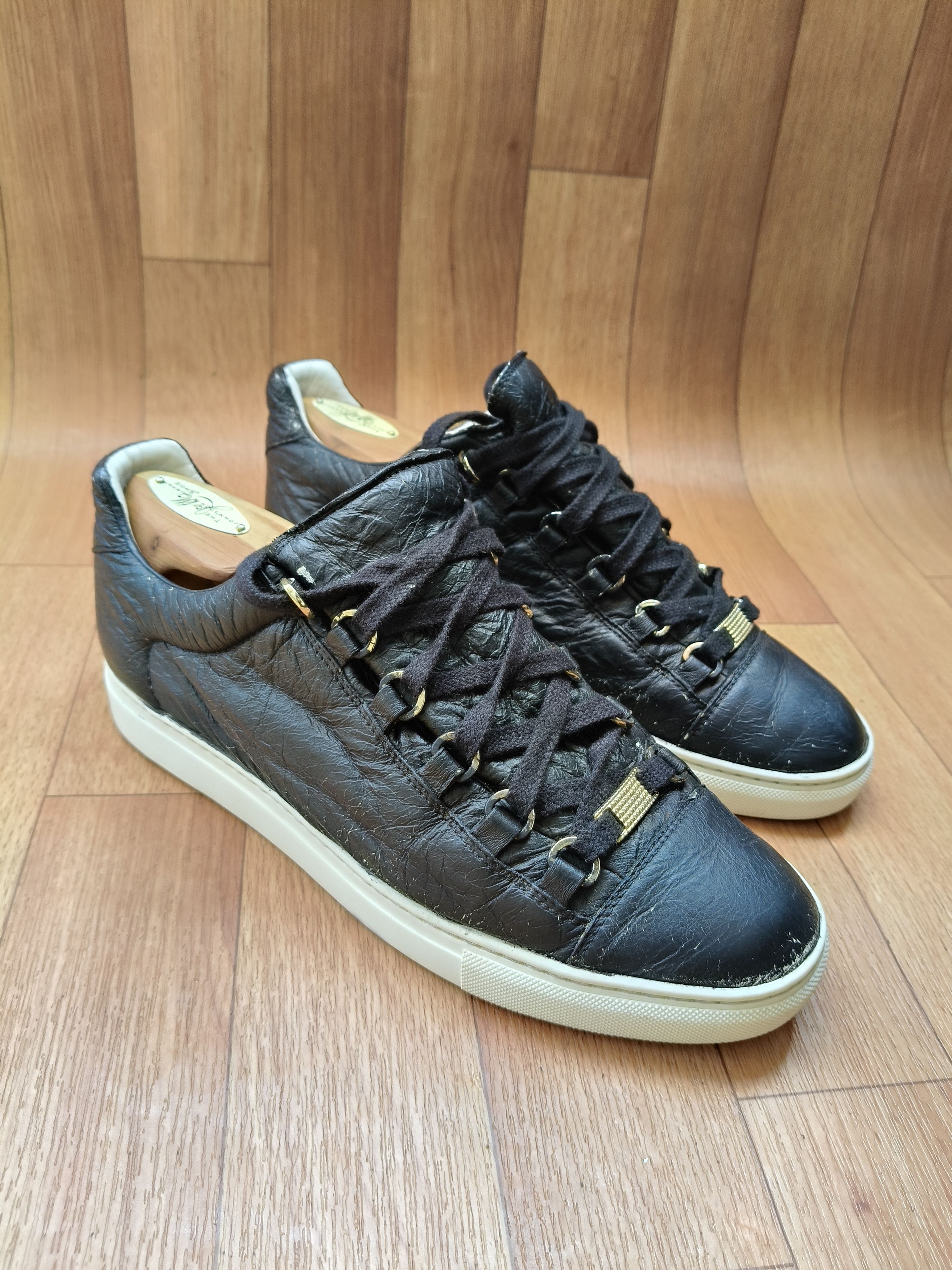 Balenciaga BALENCIAGA ARENA CRACKED EFFECT LOW TOP SNEAKERS Size US 7.5 / EU 40-41 - 4 Thumbnail