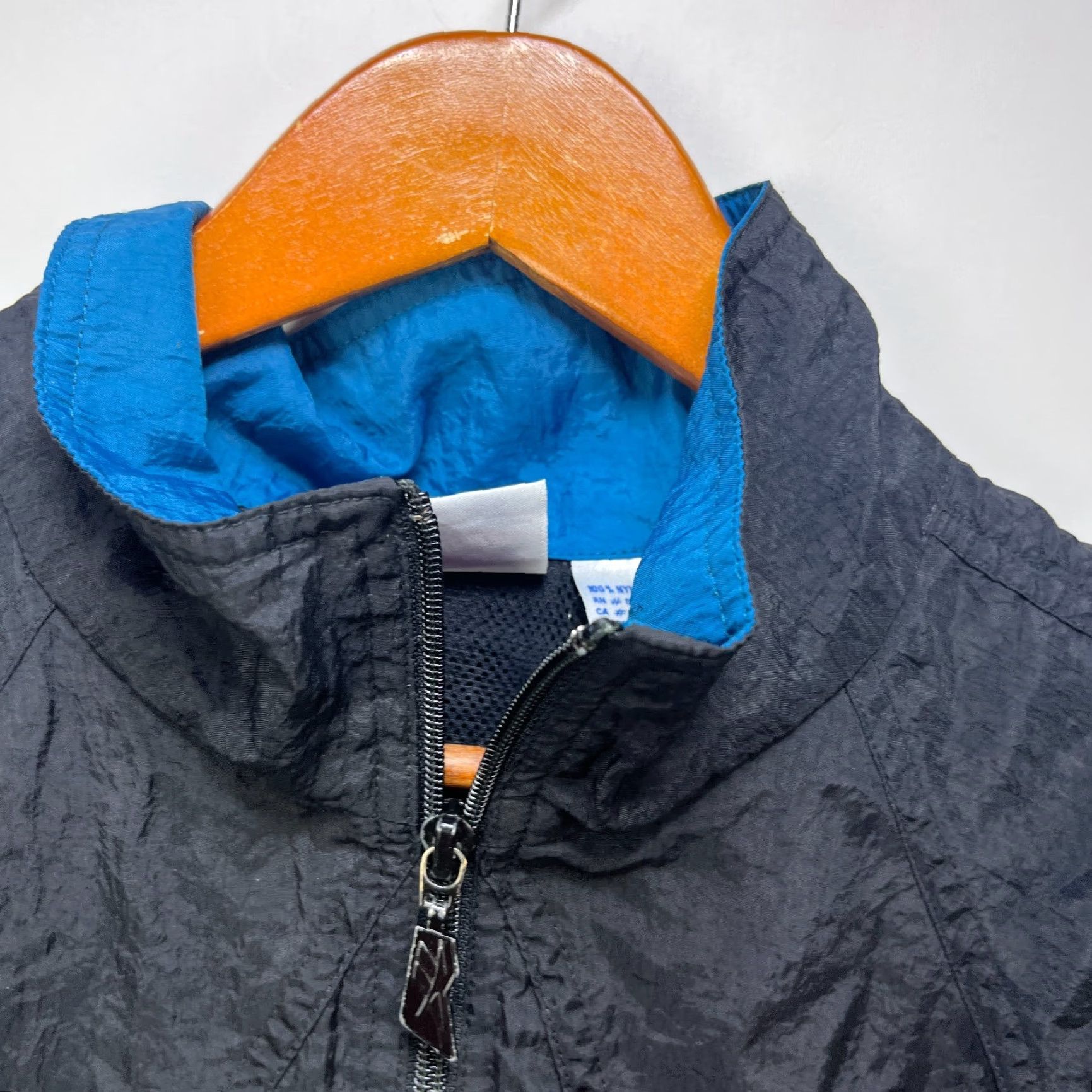 Reebok VINTAGE Reebok Windbreaker Jacket Mens L Black 90s Full Zip Hooded Windbreaker Jacket 90s Size US L / EU 52-54 / 3 - 3 Thumbnail