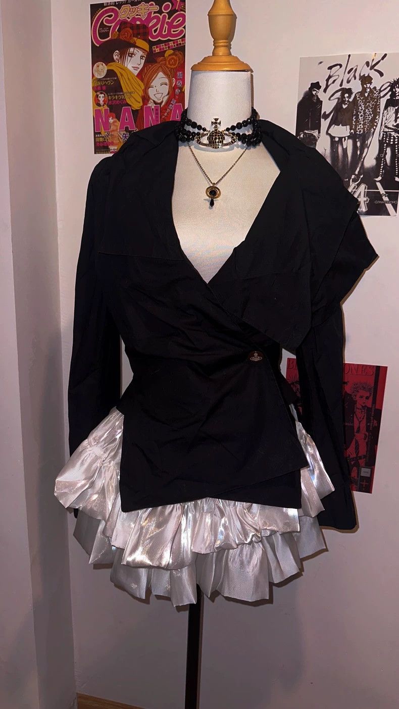 Vivienne Westwood Vivienne Westwood Black cloak shirt Size M / US 6-8 / IT 42-44 - 1 Thumbnail