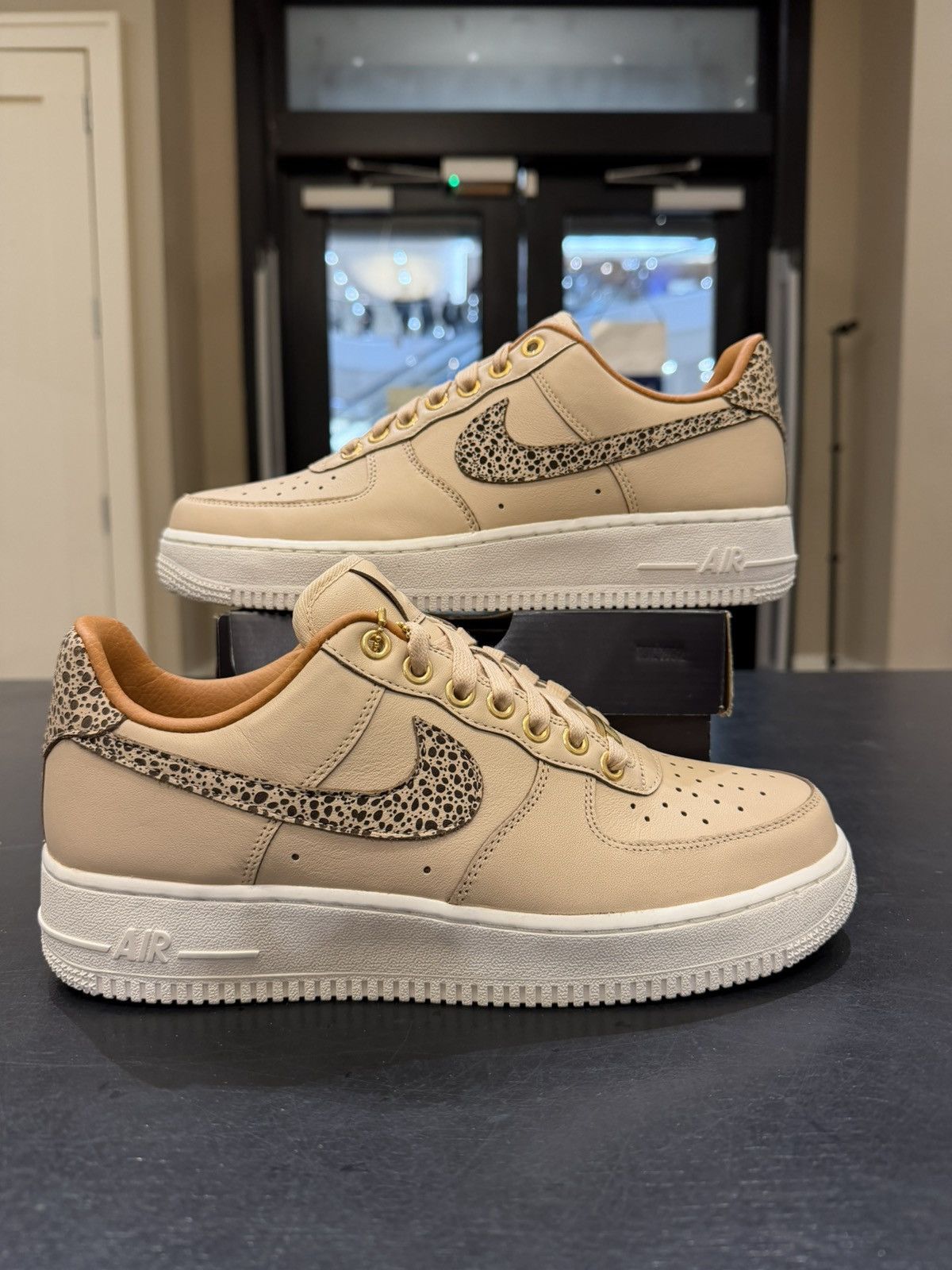 Nike Nike Air Force 1 Low ‘Hyperpermium Vachetta Tan’ Size US 8 / EU 41 - 1 Thumbnail