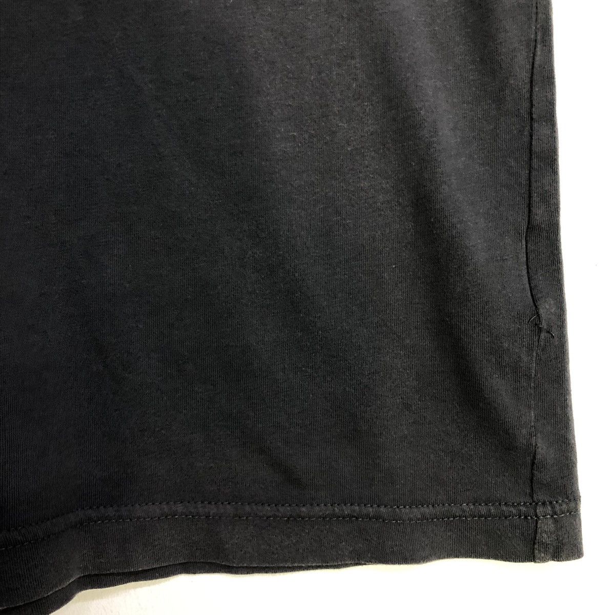 Anime Uniqlo X Jujutsu Kaisen Manga Jujutsu High School Tshirt Size US XL / EU 56 / 4 - 8 Thumbnail