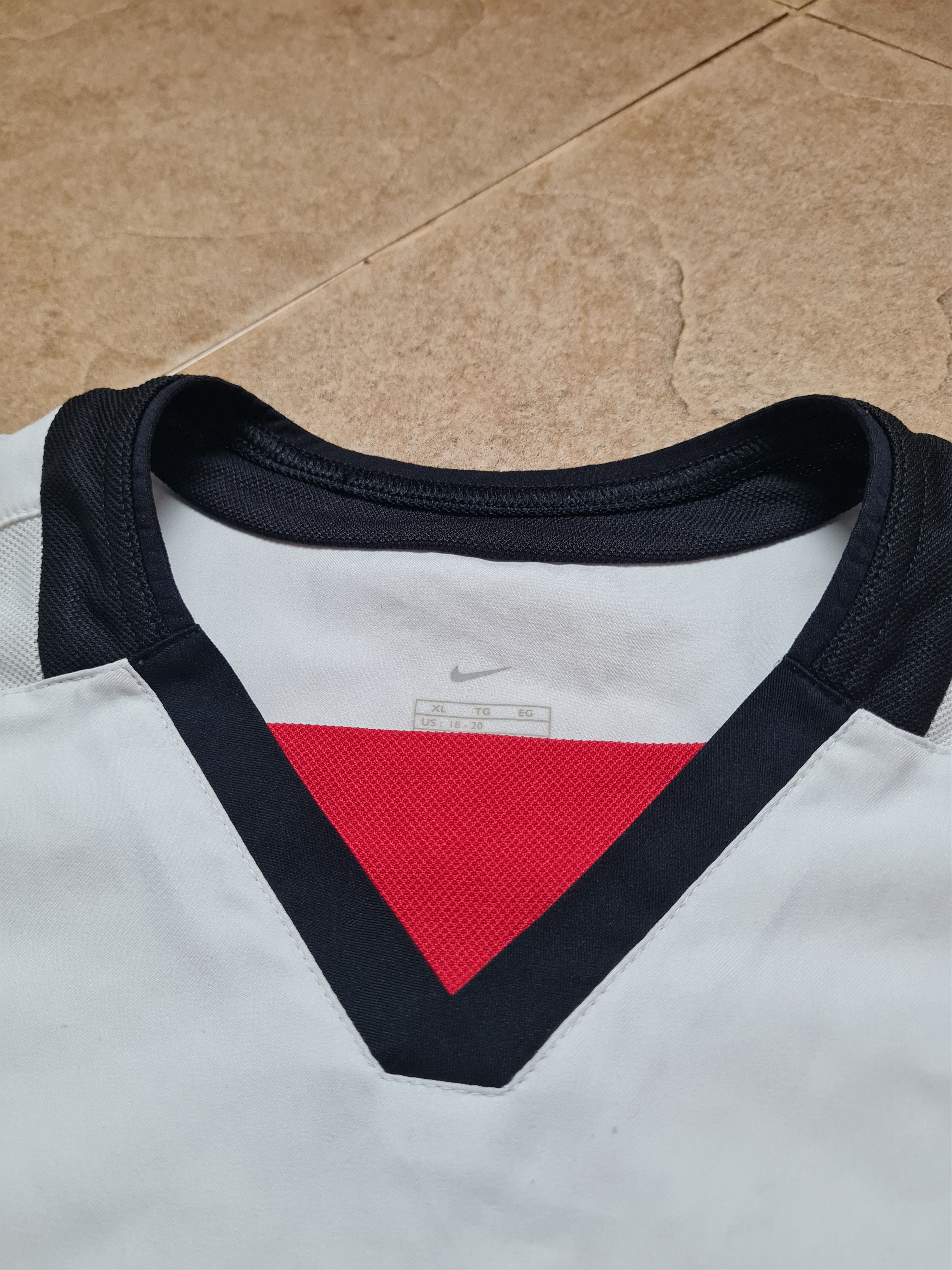 Nike JERSEY MANCHESTER UNITED 2002/03 FOOTBALL SOCCER SHIRT NIKE Size US S / EU 44-46 / 1 - 11 Thumbnail