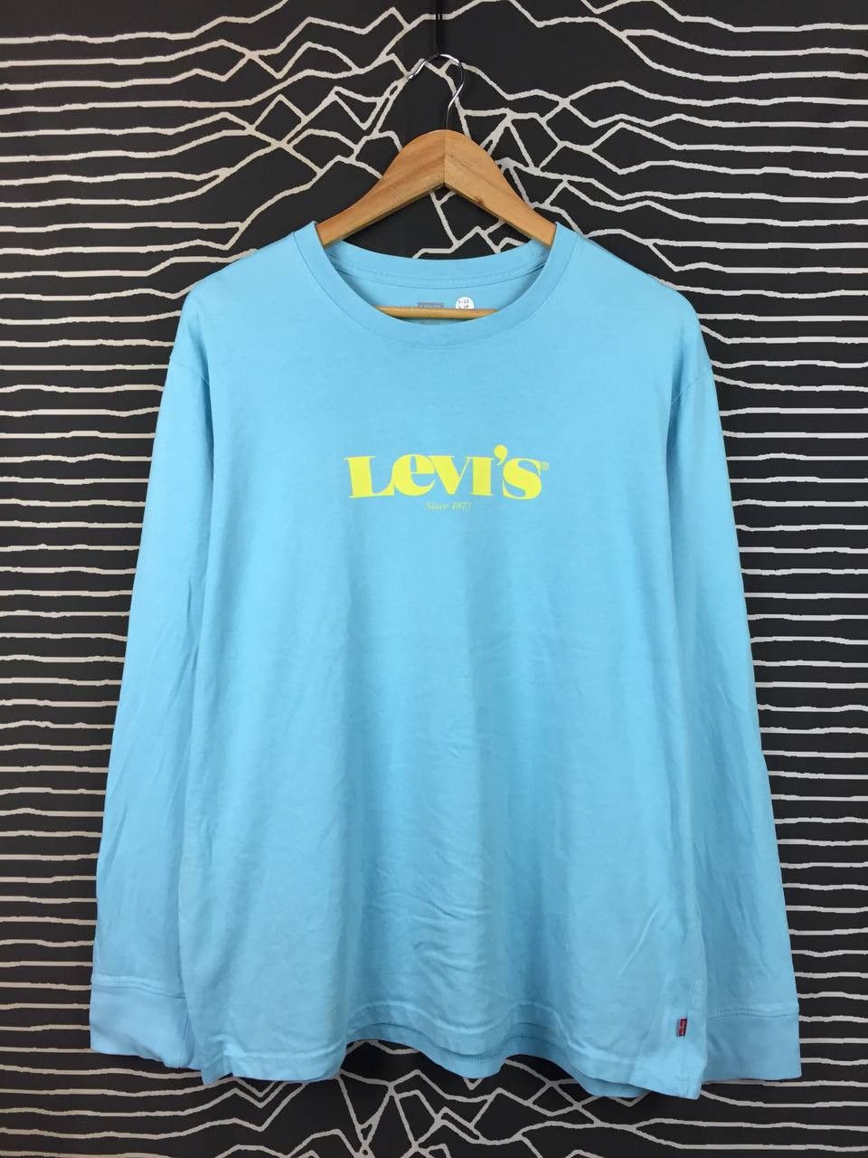 Levi's Levi's Classic Logo Relaxed Fit Long Sleeve Tee Size L Size US L / EU 52-54 / 3 - 1 Thumbnail