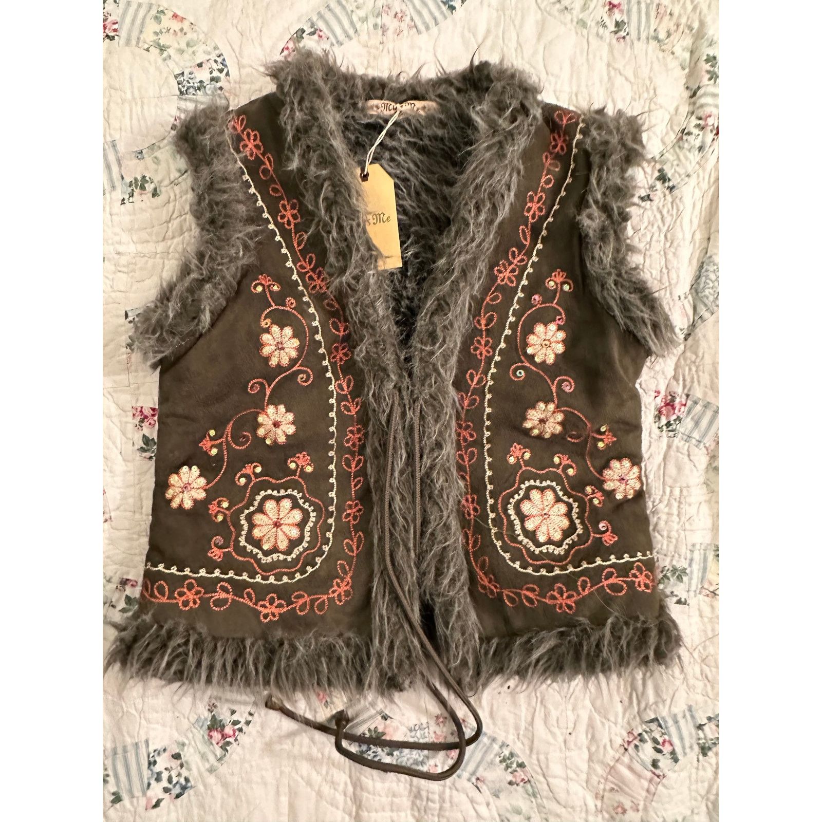 Miss Me Y2K NWT EMBELLISHED FAUX FUR SUEDE PENNY LANE VEST Size S / US 4 / IT 40 - 5 Thumbnail