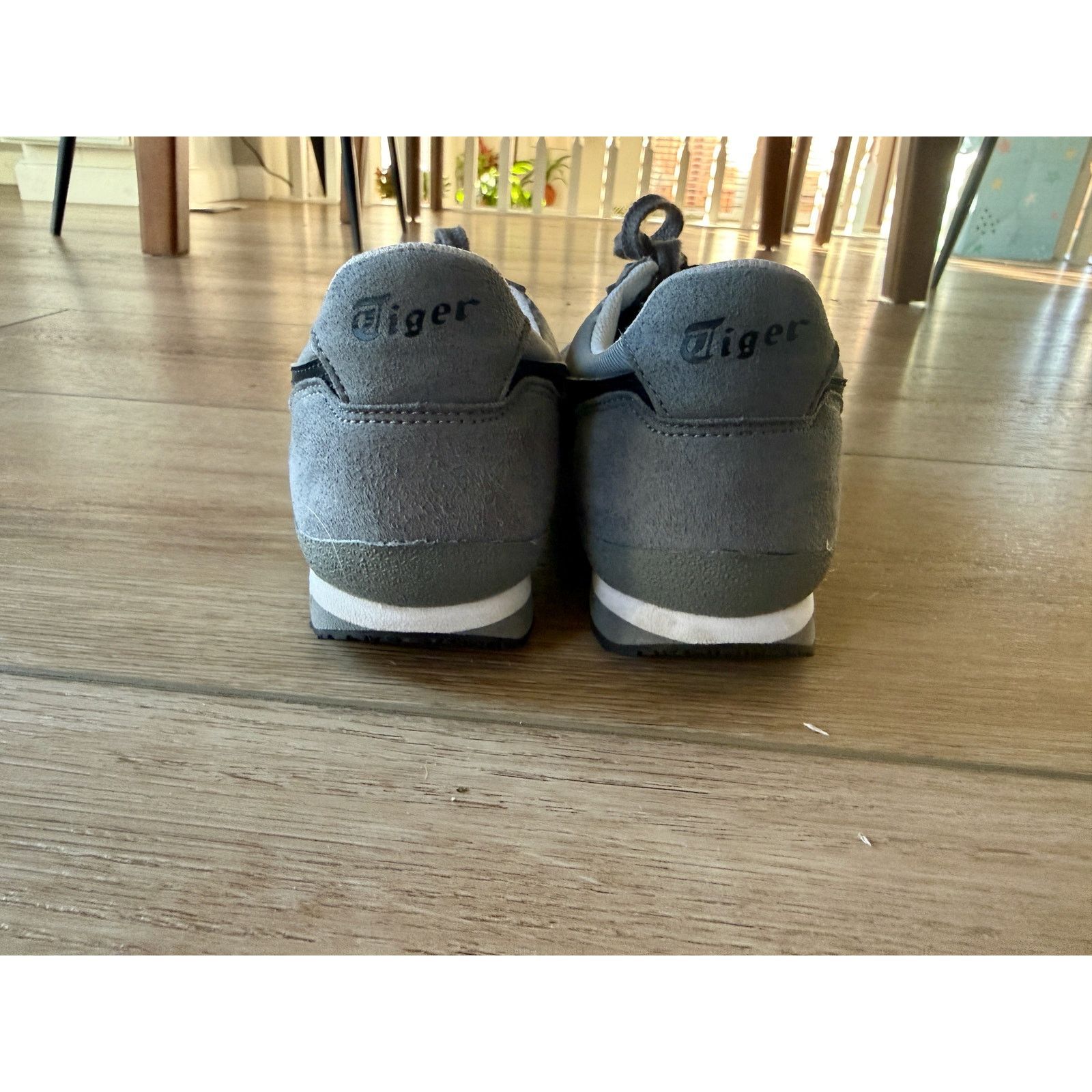 Onitsuka Tiger Onitsuka Tiger Grey / Black Traxy Sneakers 6.5 Size US 6.5 / IT 36.5 - 3 Thumbnail