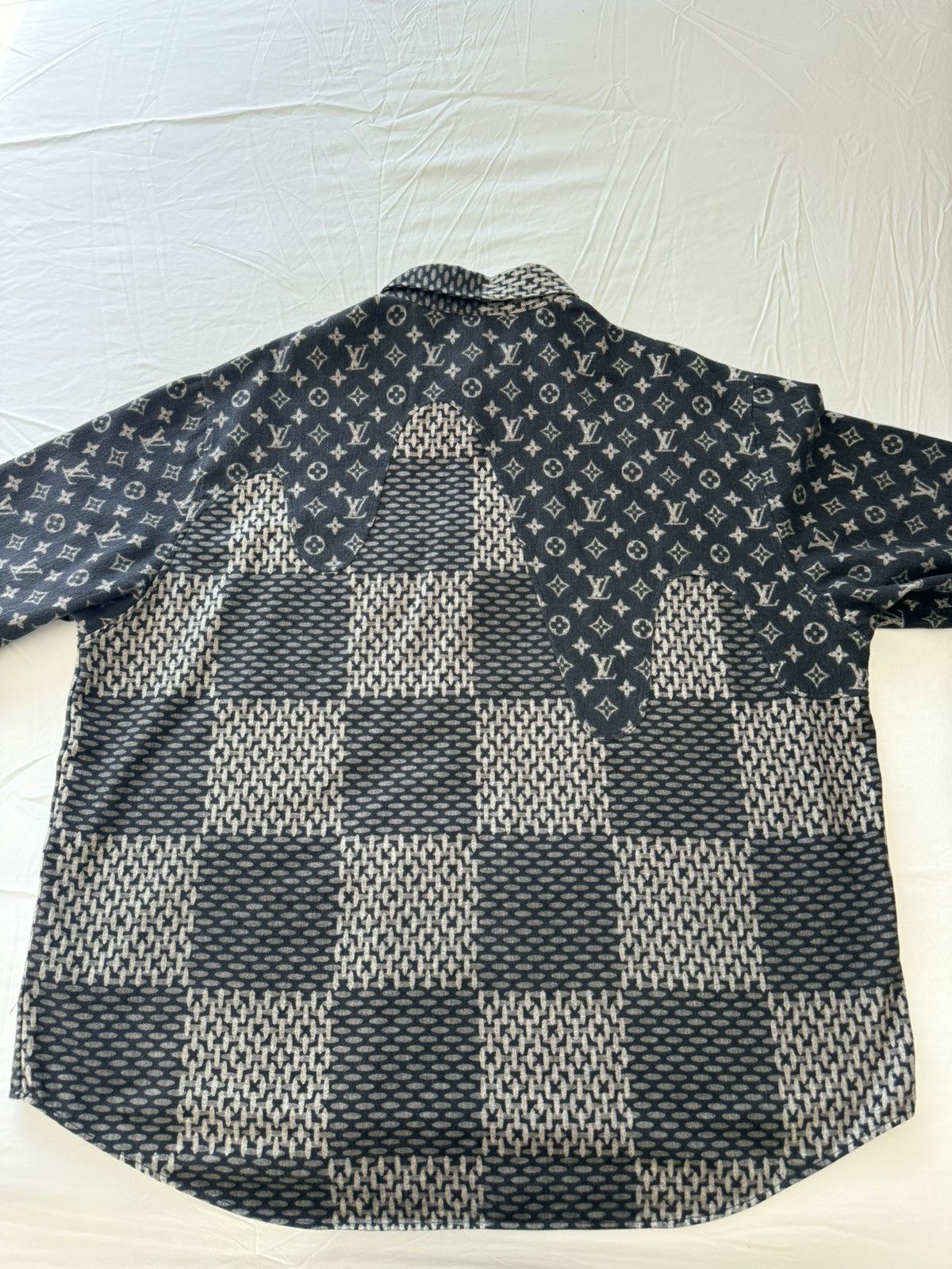 Louis Vuitton Louis Vuitton X Nigo MNGM Waves Giant Damier Flannel Shirt Size US XXL / EU 58 / 5 - 3 Thumbnail