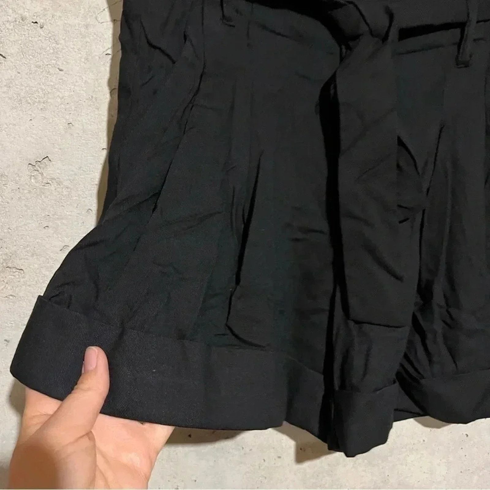AQUA Aqua NWT High Waisted Paper Bag Pleated Shorts Belted sz S Size 27" / US 4 / IT 40 - 2 Thumbnail