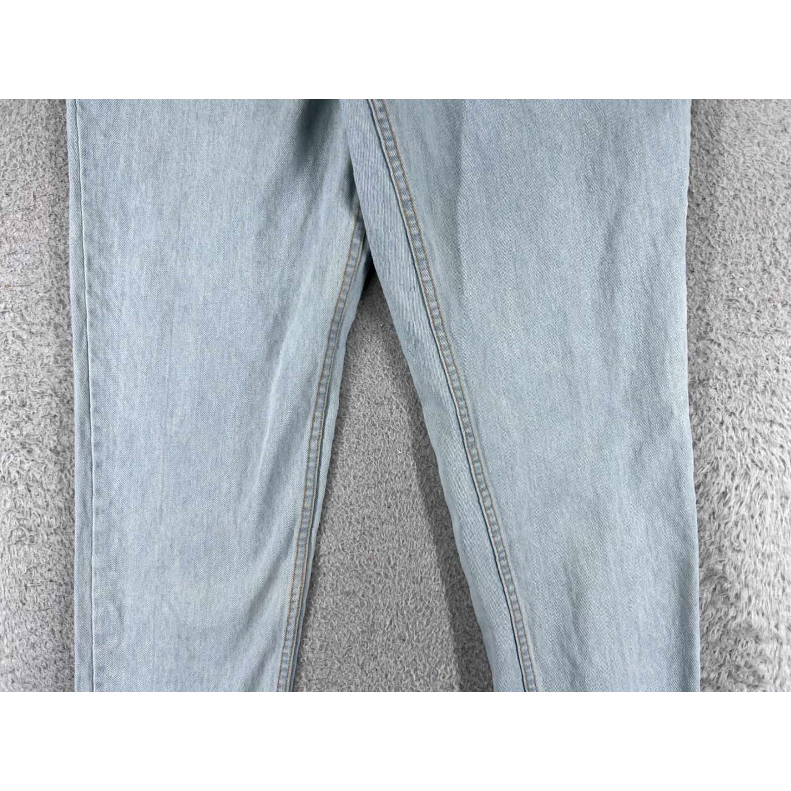 Eddie Bauer Eddie Bauer Jeans Womens 10 Blue Denim Straight Leg 100% Cotton Light Wash 25x29 Adult Regular 29.5 Inseam Mens Womens Girls Size 32" / US 10 / IT 46 - 3 Thumbnail