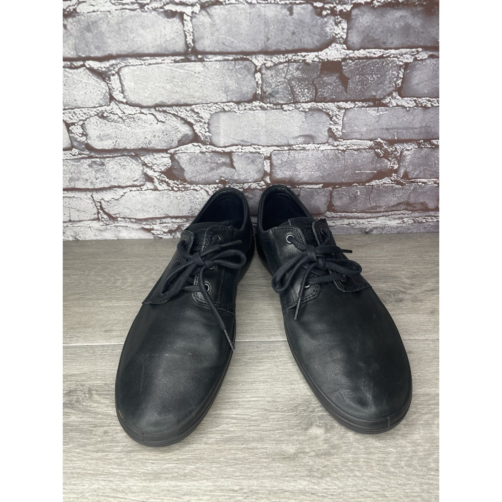 Ecco ECCO Danish Design Black Leather Triple Black Casual Sneaker Size US 10 / EU 43 - 11 Thumbnail