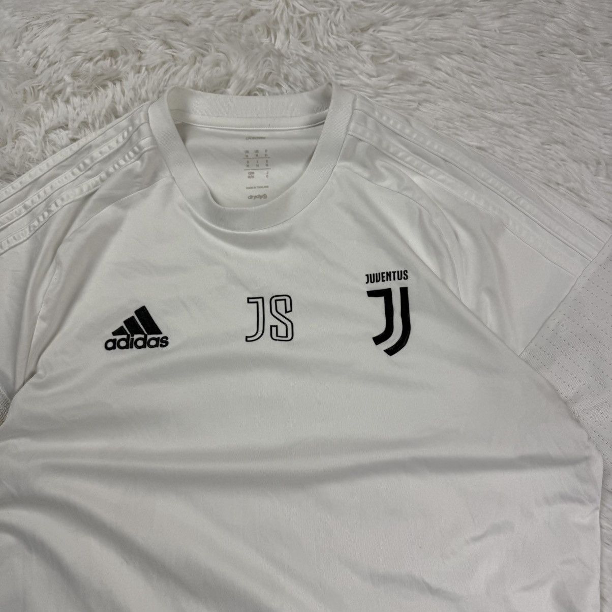 Adidas Juventus White Adidas Jersey M Soccer Football BlockCore Size US M / EU 48-50 / 2 - 5 Thumbnail