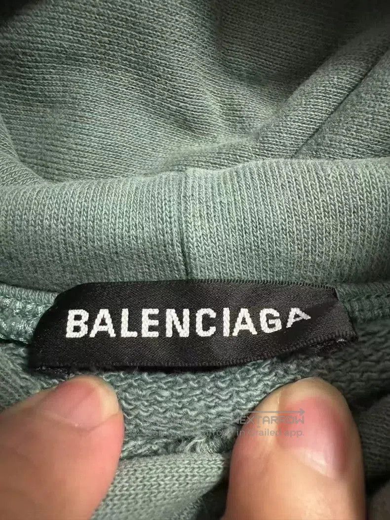 Balenciaga Balenciaga Lock Buckle Hoodie. Size US XS / EU 42 / 0 - 3 Thumbnail