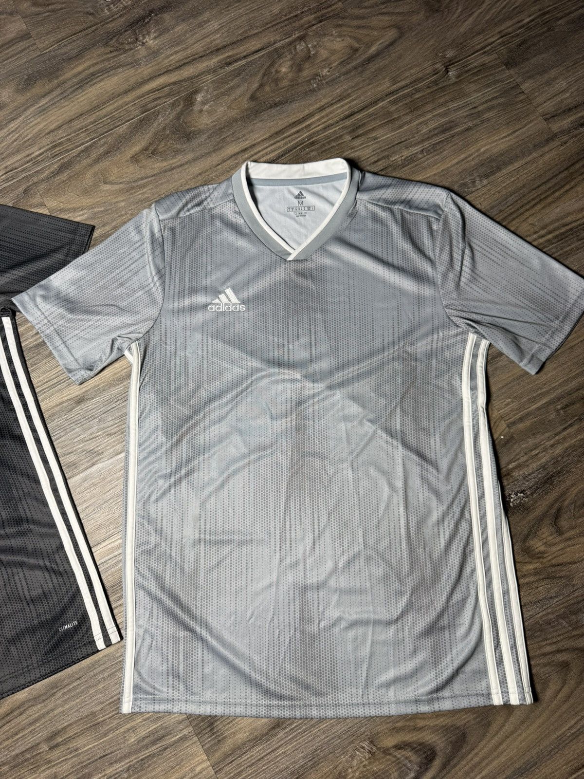 Adidas Adidas Black and Gray V-Neck Jerseys Mens Size US M / EU 48-50 / 2 - 5 Thumbnail