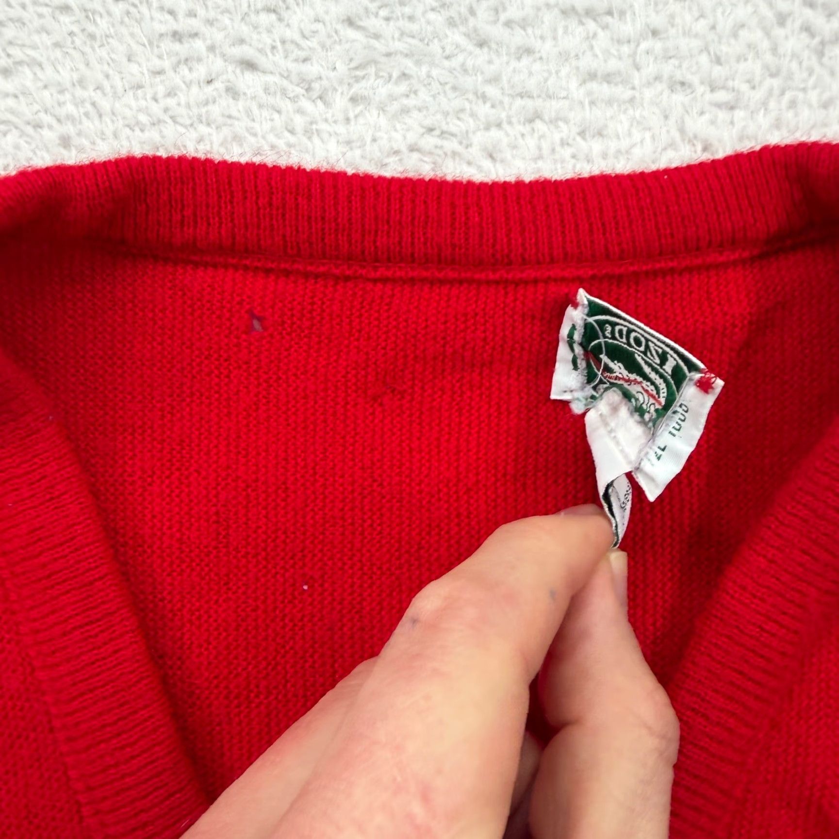 Izod VINTAGE Izod Lacoste Red V-Neck Sweater Mens M Orlon Acrylic Made in USA Size US M / EU 48-50 / 2 - 4 Thumbnail