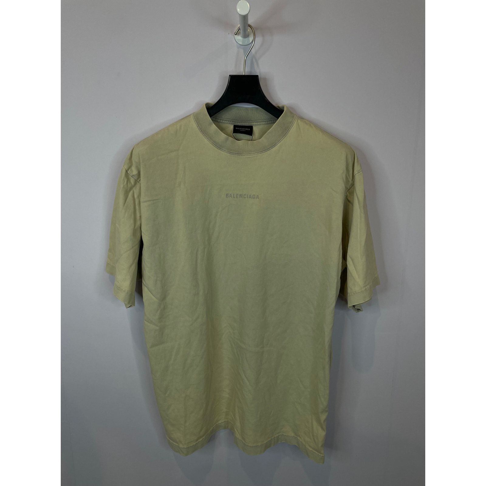 Balenciaga Balenciaga Logo Tee Cream Used Small Size US S / EU 44-46 / 1 - 1 Thumbnail