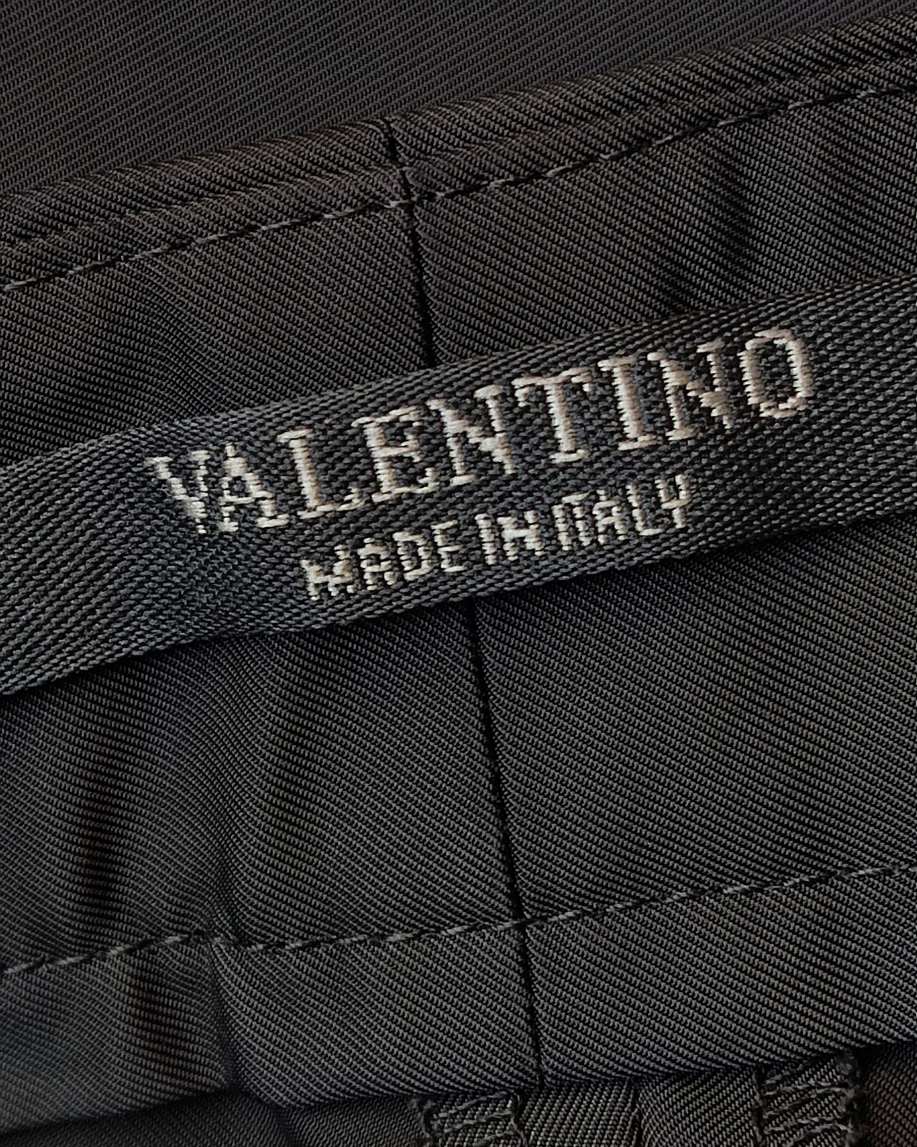 Valentino Nylon pants / trousers VALENTINO Size US 36 / EU 52 - 8 Thumbnail