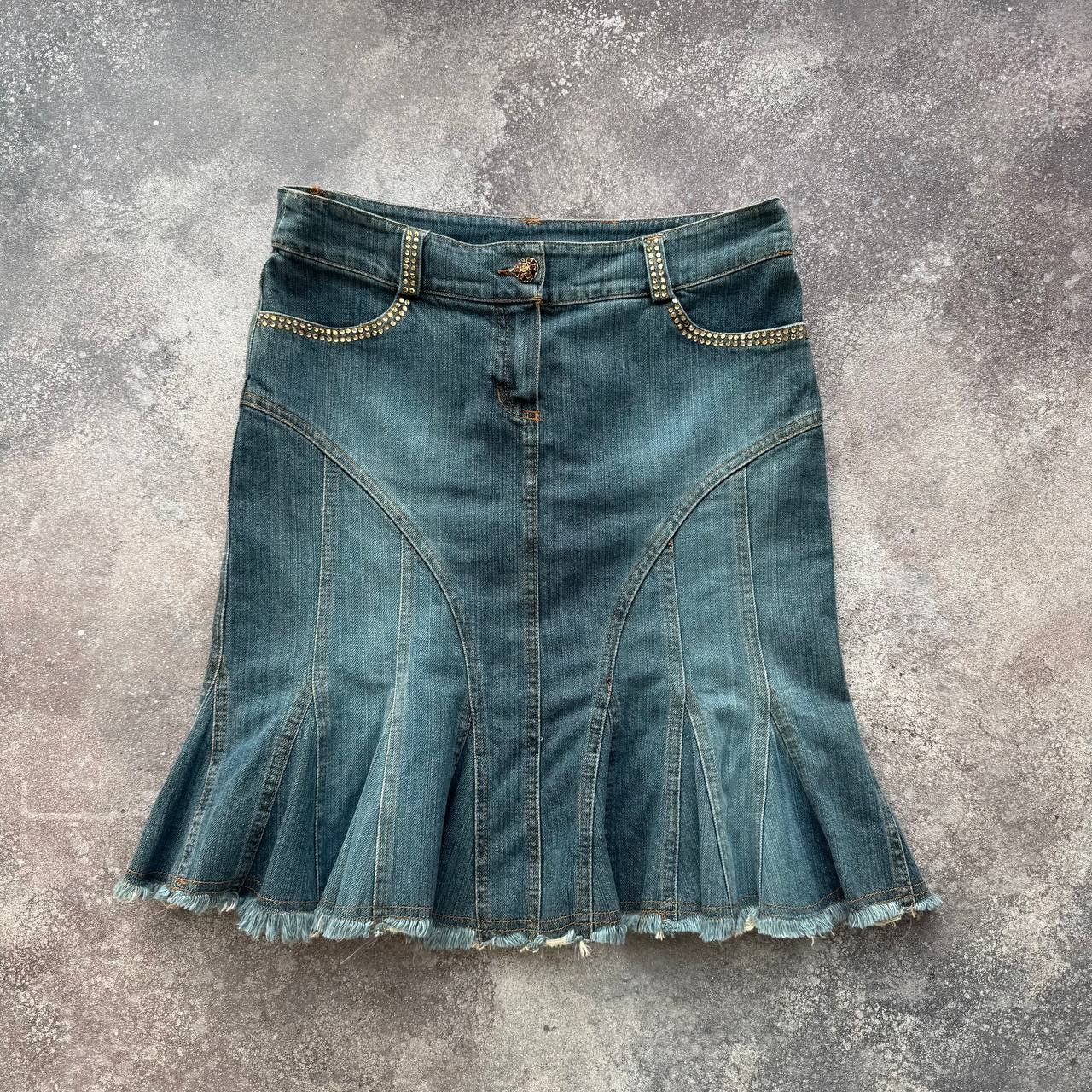 Blumarine Miss Blumarine Y2K Vintage Washed Denim Pleated Skirt Size 28" / US 6 / IT 42 - 1 Thumbnail
