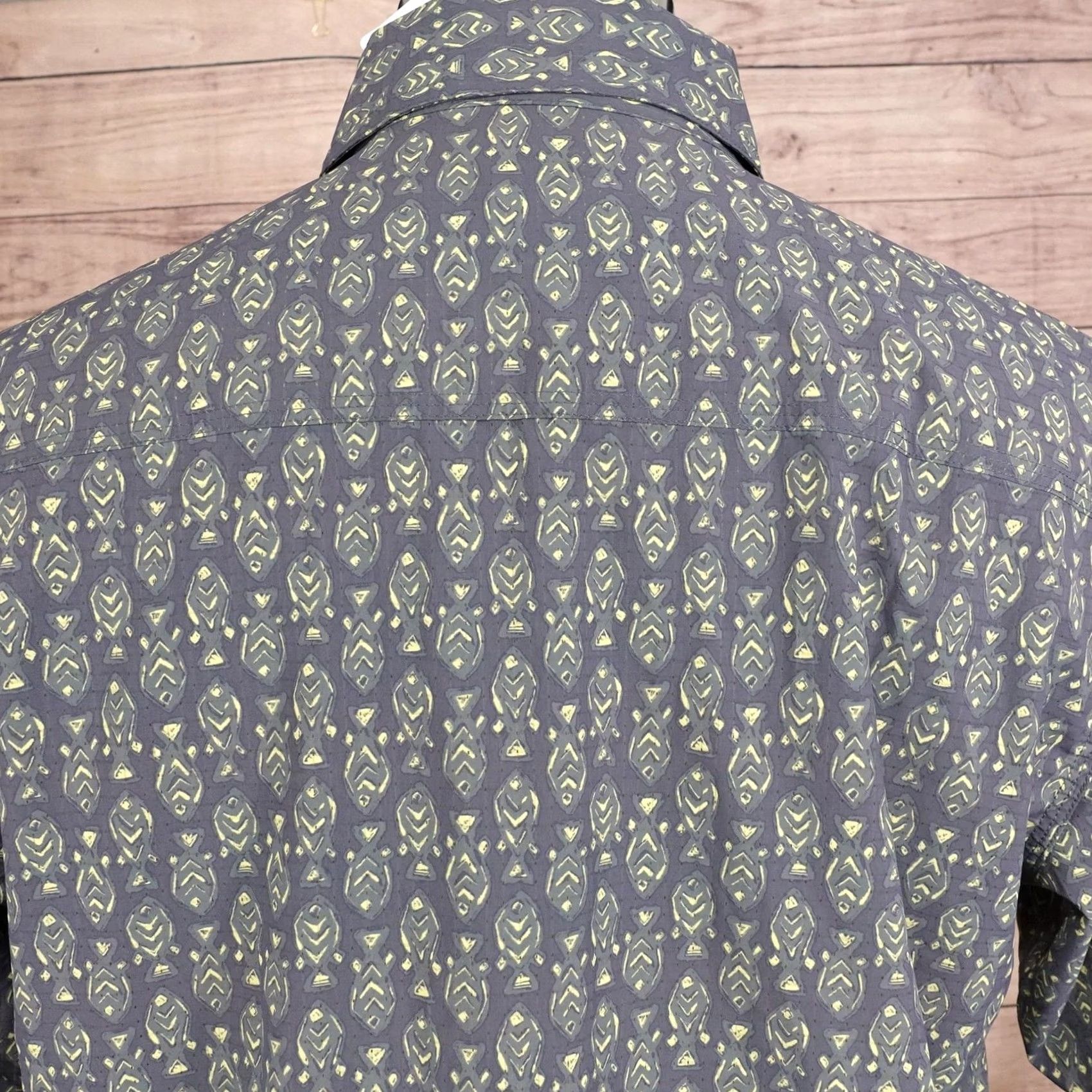 Orvis Orvis Shirt Mens M Gray Short Sleeve Button-Up Active Fit Tropic Tech Size US M / EU 48-50 / 2 - 5 Thumbnail
