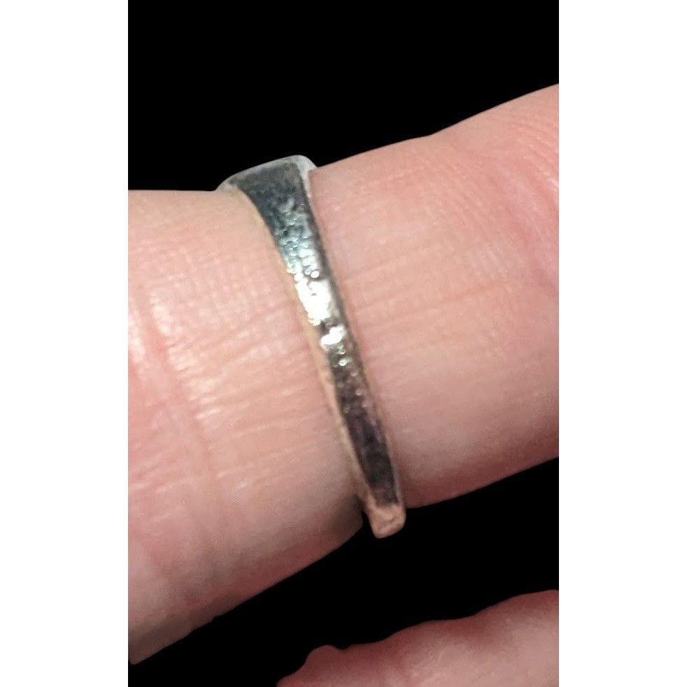 Other Gothic Skeleton Hand Silver Tone Fashion Ring Size 5 1/2 Size ONE SIZE - 6 Thumbnail