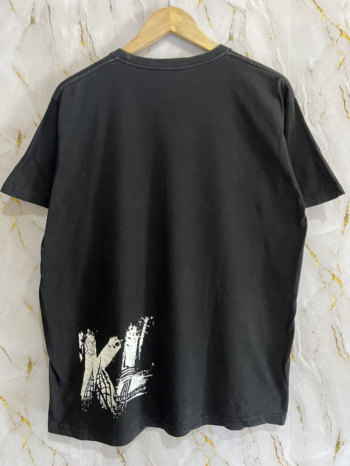 Vintage VINTAGE KLCC LOGO TSHIRT Size US L / EU 52-54 / 3 - 2 Thumbnail