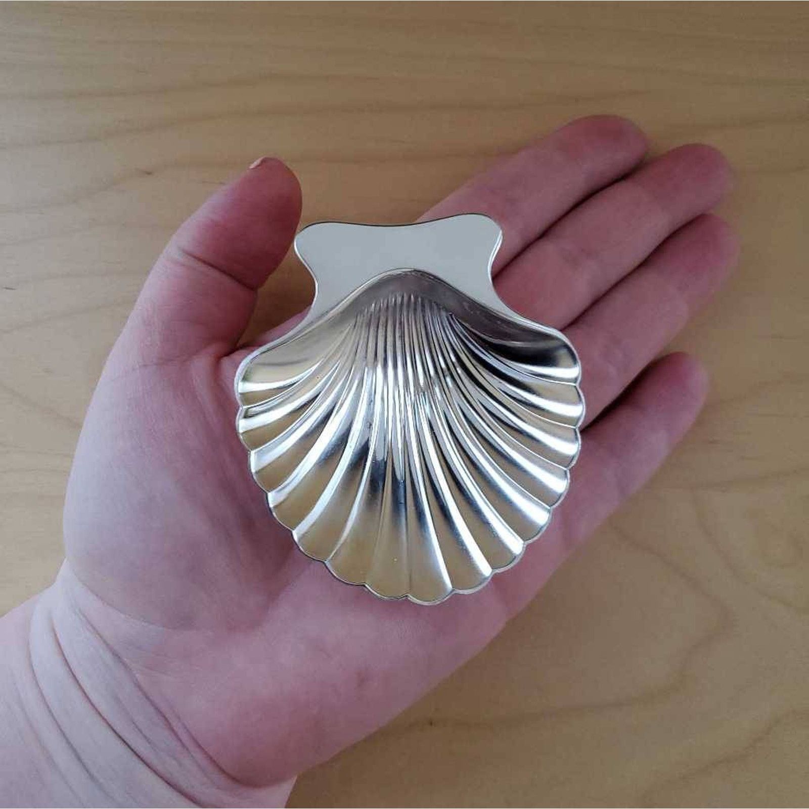 Tiffany & Co. Tiffany & Co Clam Sea Shell Dish Sterling Silver Decor Size ONE SIZE - 3 Thumbnail