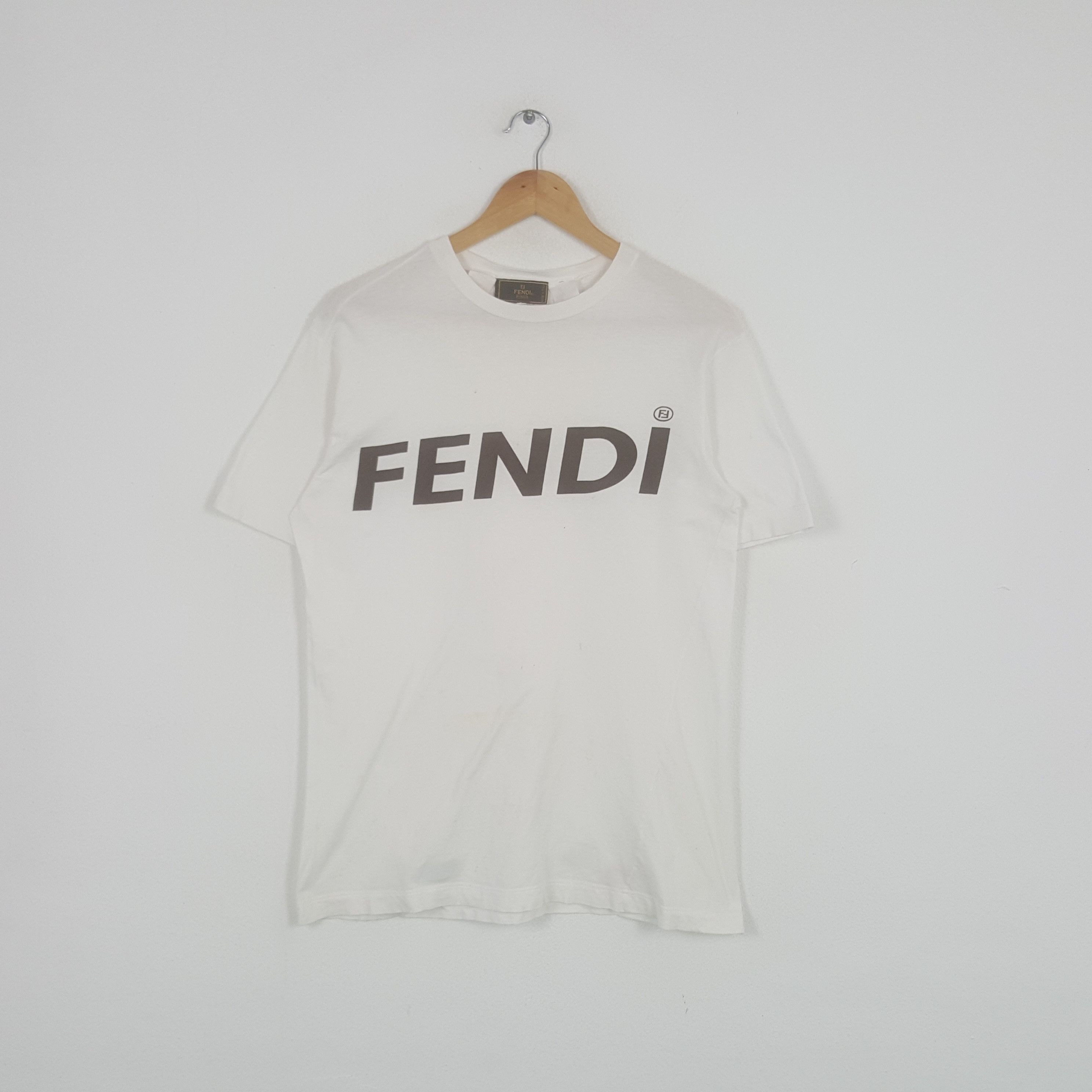 Fendi × Vintage Vintage FENDI Italian Brand Spell Out Tshirt Size US M / EU 48-50 / 2 - 1 Thumbnail