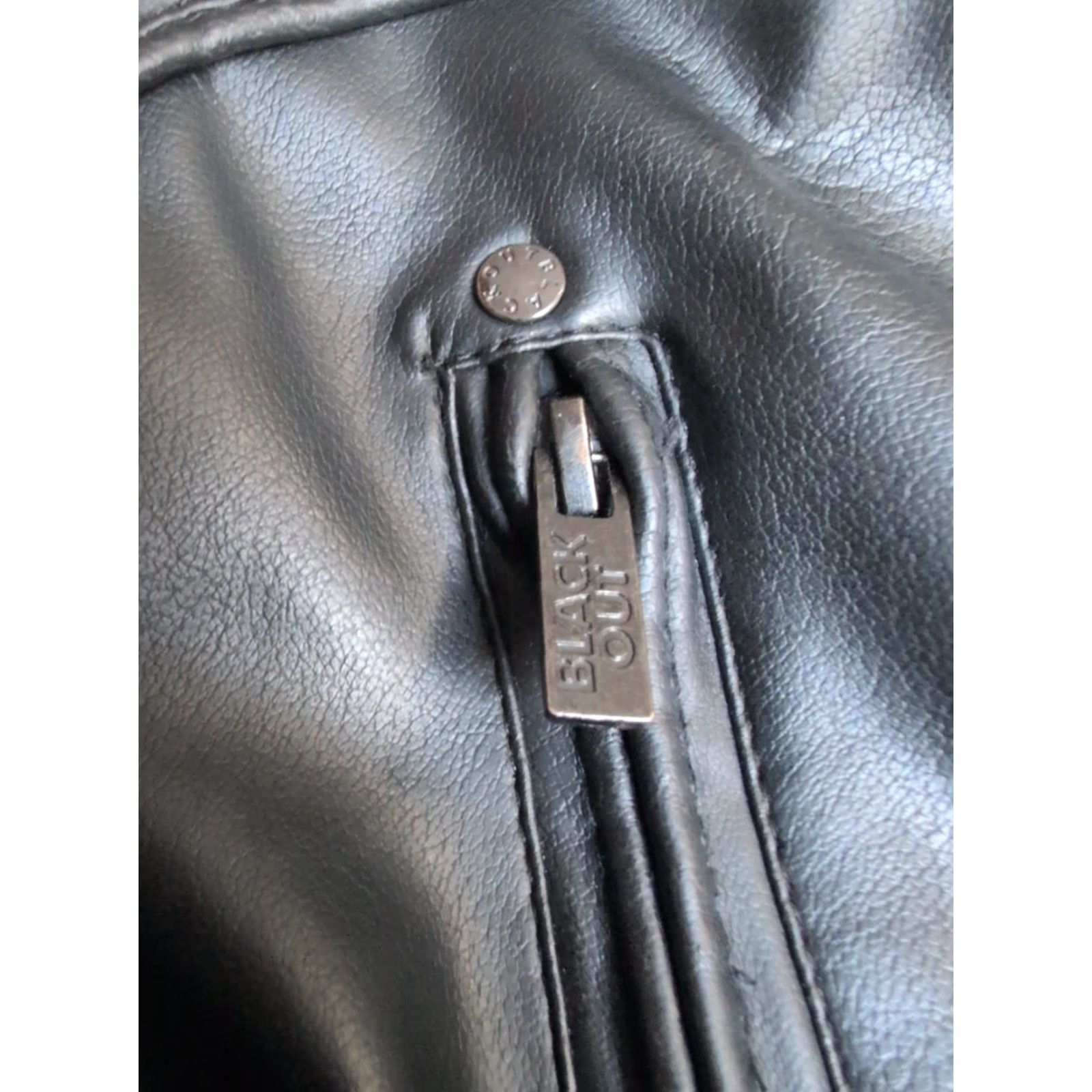 Vintage Blackout Womens Junior Faux Leather Moto Jacket 10/12 Black Fleece Lined Pockets Size L / US 10 / IT 46 - 7 Thumbnail