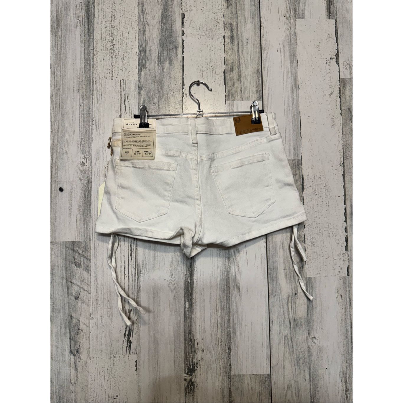 Other Austin landing white HIGH RISE SHORT Size 28" / US 6 / IT 42 - 6 Thumbnail