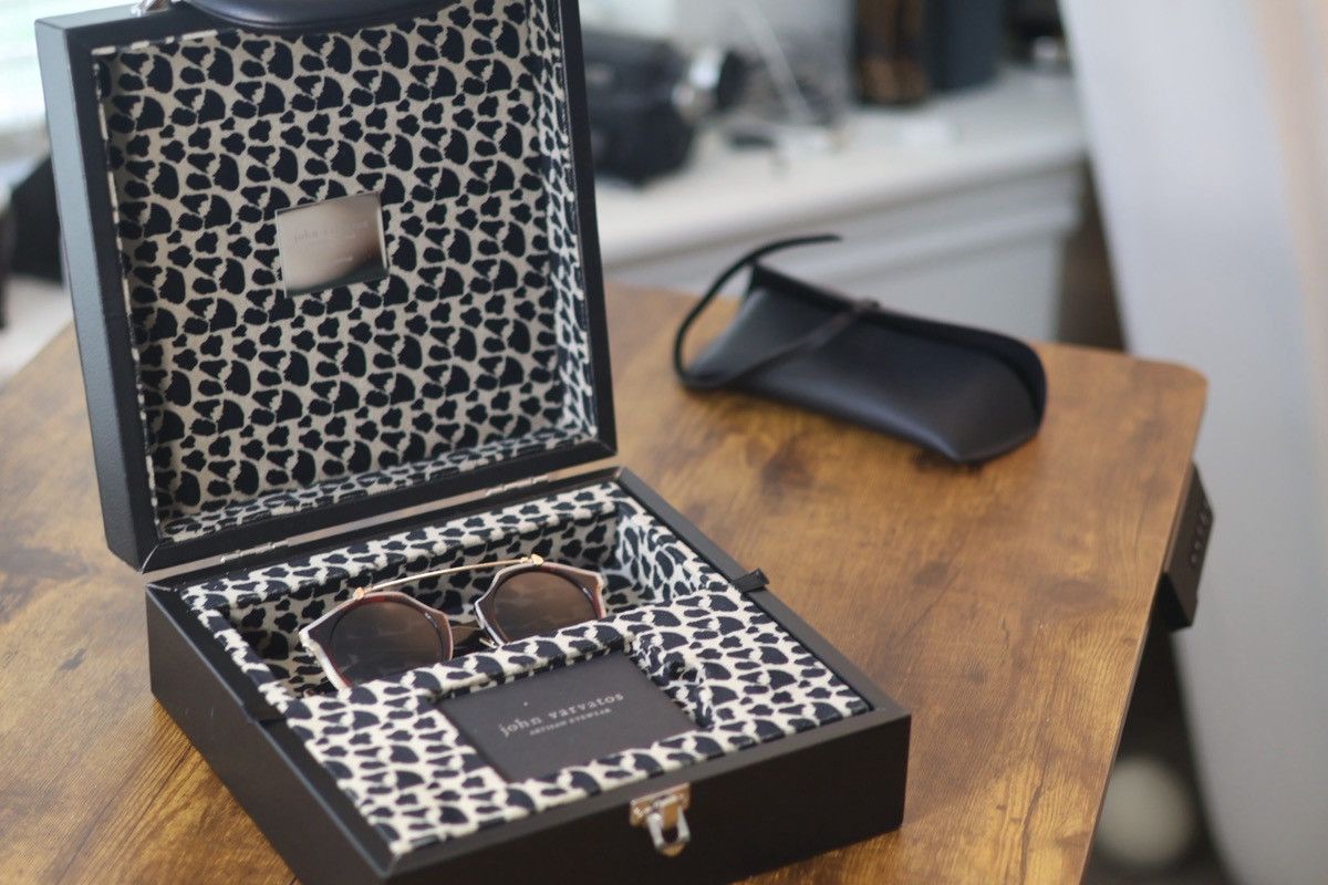 John Varvatos John Varvatos LIMITED EDITION JV101 Sunglasses - Red Horn Size ONE SIZE - 3 Thumbnail