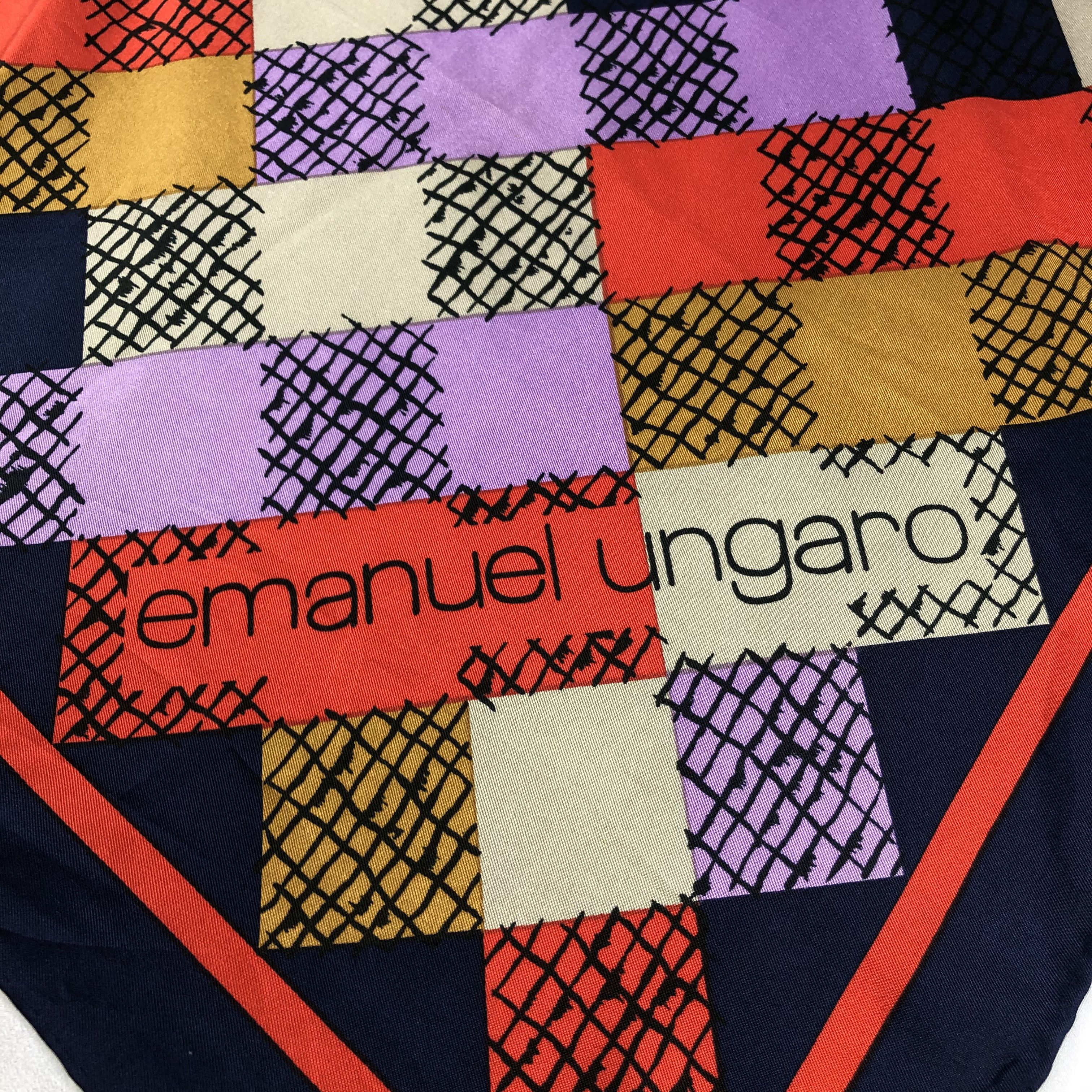 Emanuel Ungaro Vintage Emanuel Ungaro Silk Scarf M334 Size ONE SIZE - 3 Thumbnail