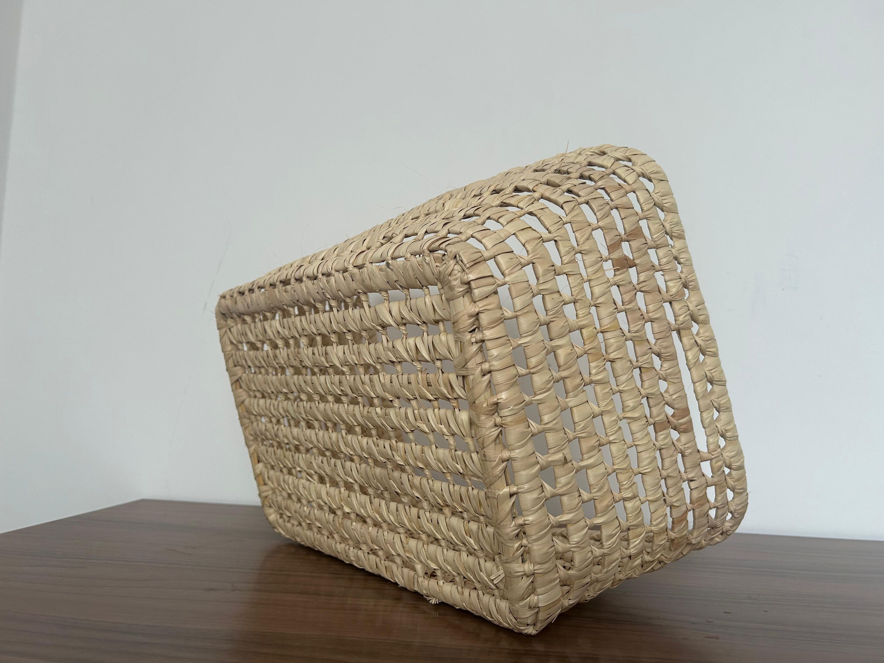Vintage Moroccan Natural Palm Leaf Basket Size ONE SIZE - 2 Thumbnail
