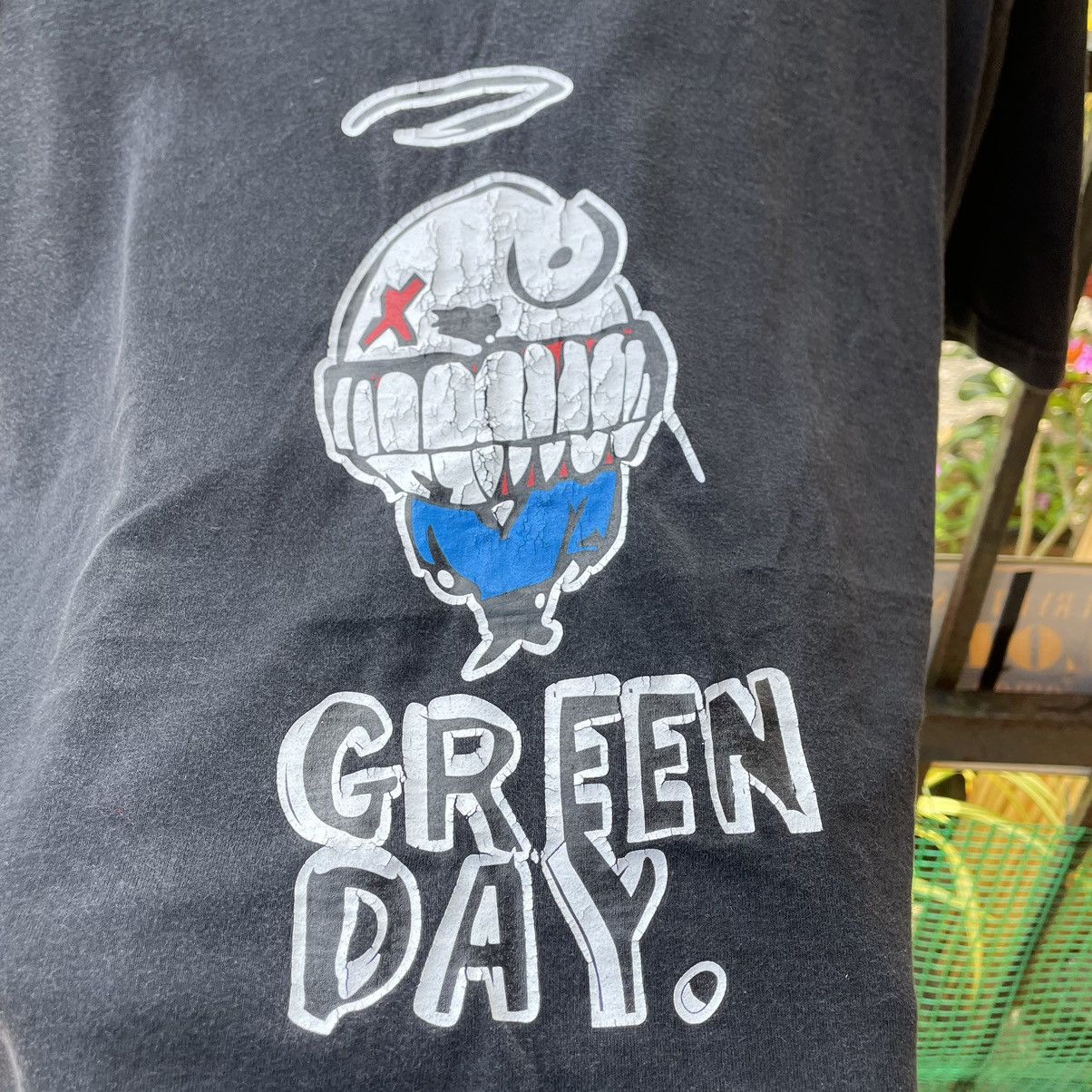 Band Tees × Vintage 🔥Vintage Y2K Green Day Iconic Pop Punk Rock Band Promo Tee Size US L / EU 52-54 / 3 - 4 Thumbnail