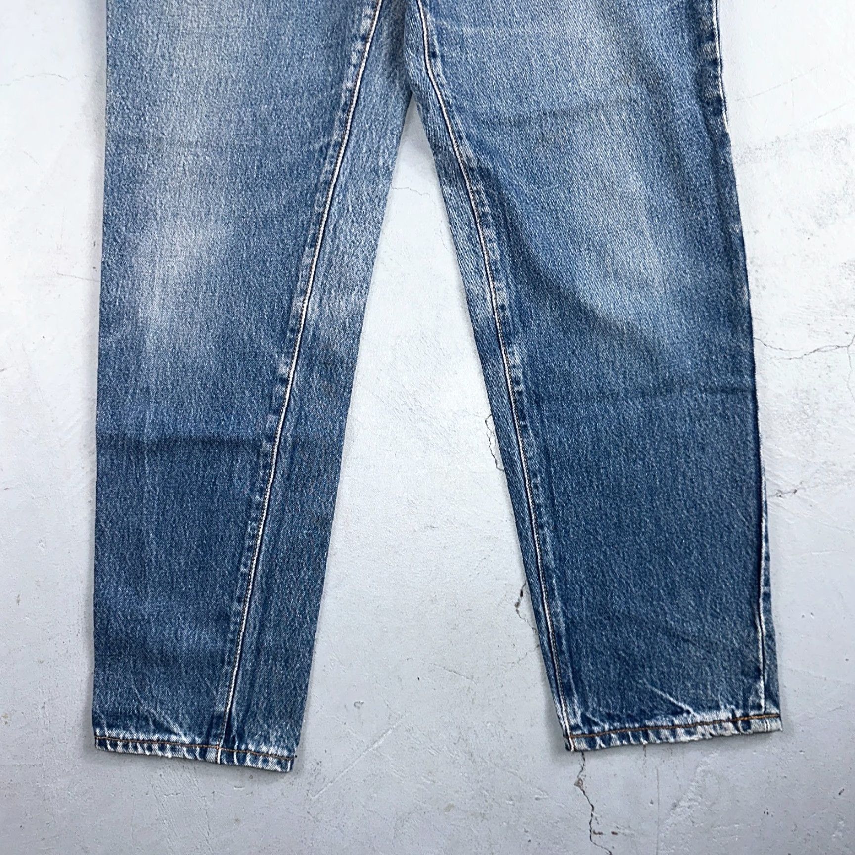 Levi's VINTAGE Levi's 501 Jeans Women 25x27 Blue High Rise Tapered 90s USA Denim Casual Size 42" / US 20 - 3 Thumbnail