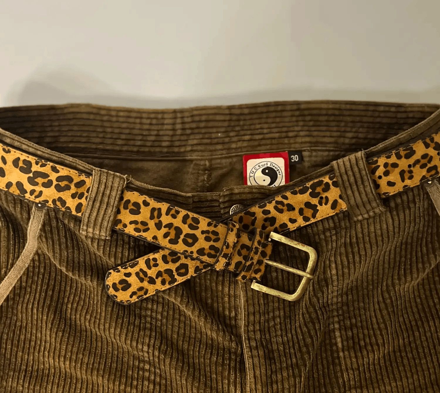 Japanese Brand 2000s leopard cheetah print belt Size 32 - 1 Thumbnail
