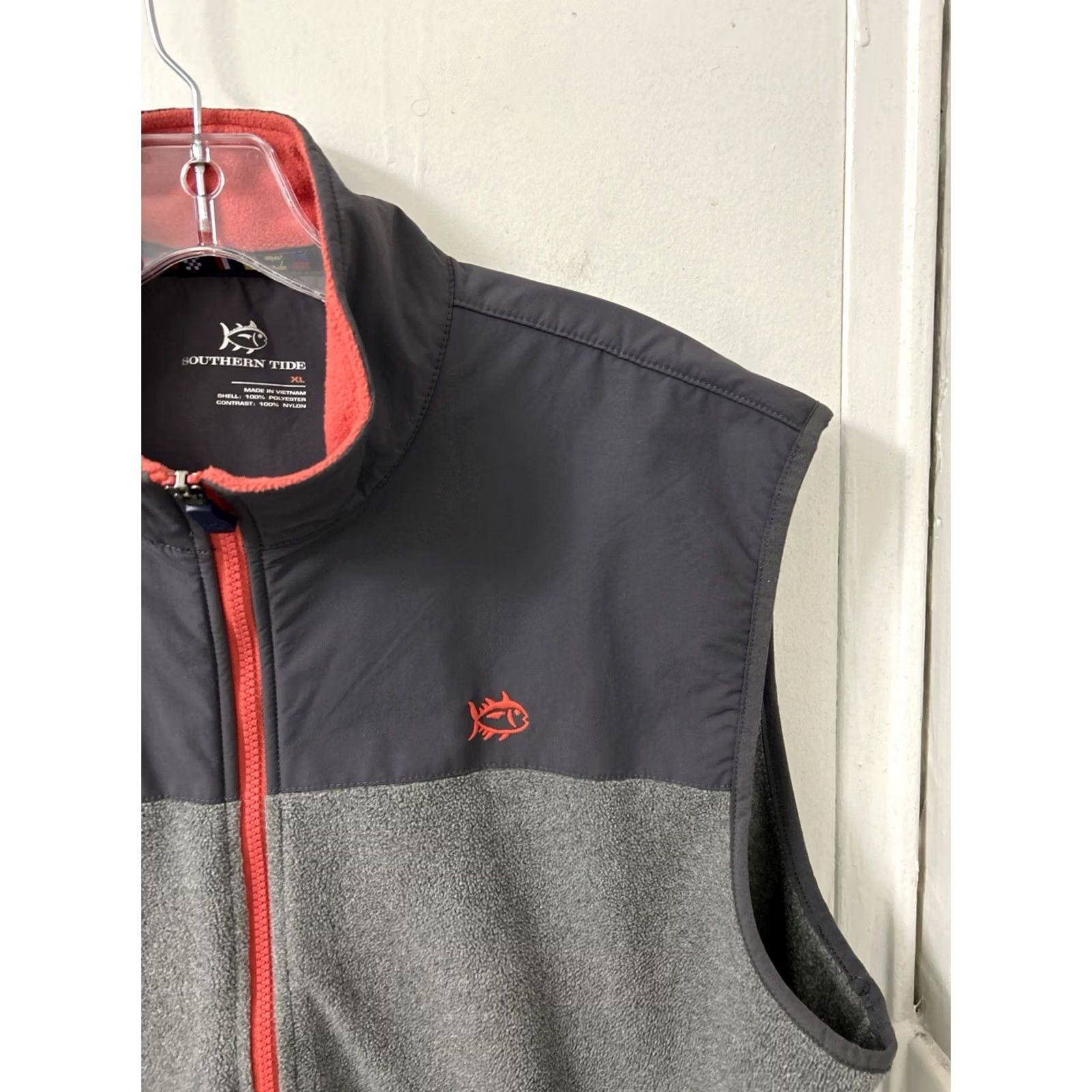 Southern Tide Southern Tide Fleece Vest Mens XL Gray Colorblock Full Zip Pockets Embroidered Logo Size US XL / EU 56 / 4 - 4 Thumbnail