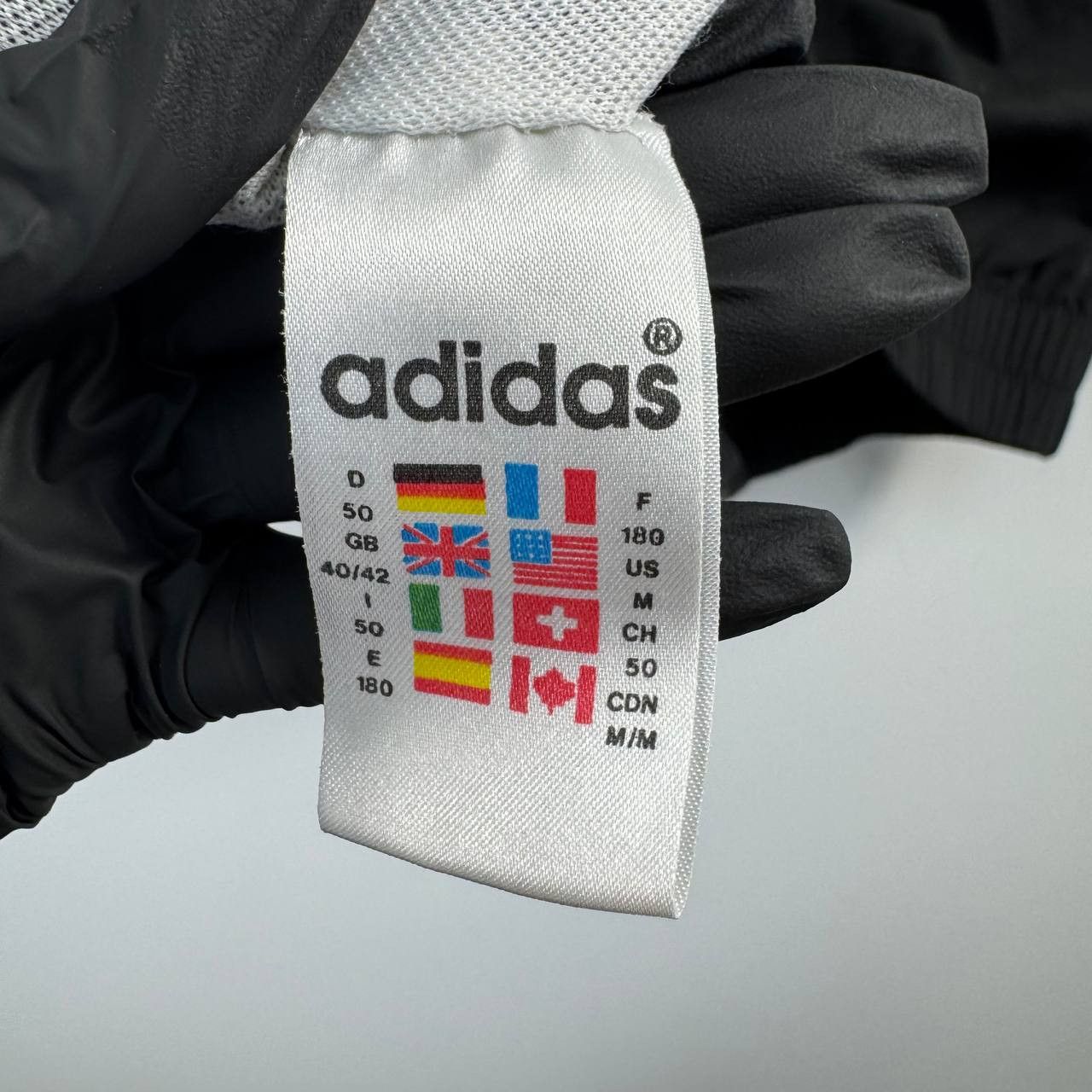 Adidas Adidas Vintage Windbreaker Track Jacket Mens Size M Size US M / EU 48-50 / 2 - 6 Thumbnail