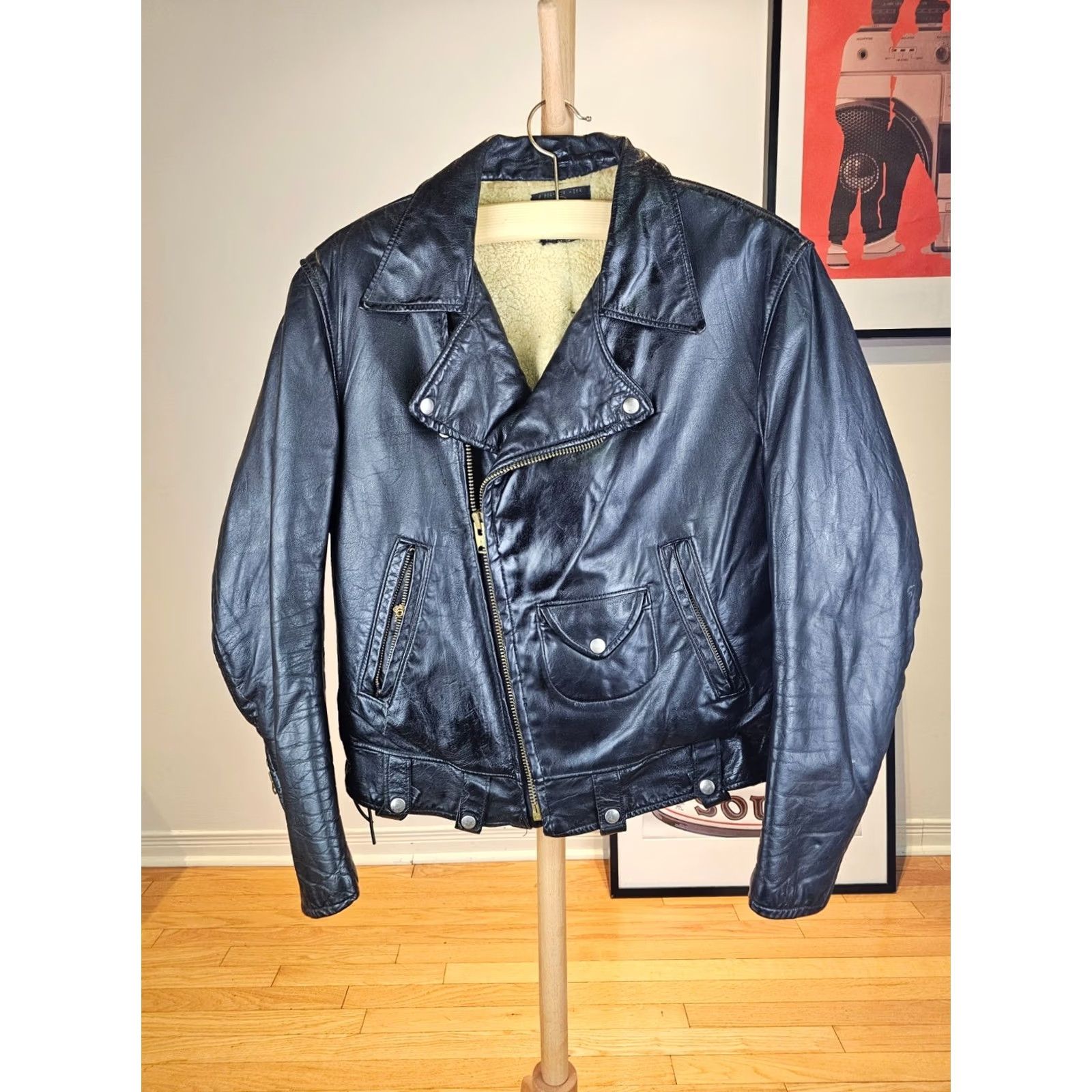 Golden Bear VINTAGE GOLDEN BEAR SHERPA SHEEPSKIN LINING MOTORCYCLE LEATHER JACKET SZ 40 BLACK Mens Jacket 60's Cross Shoulder 19in Cross Chest 23in Size US XXS / EU 40 - 2 Thumbnail