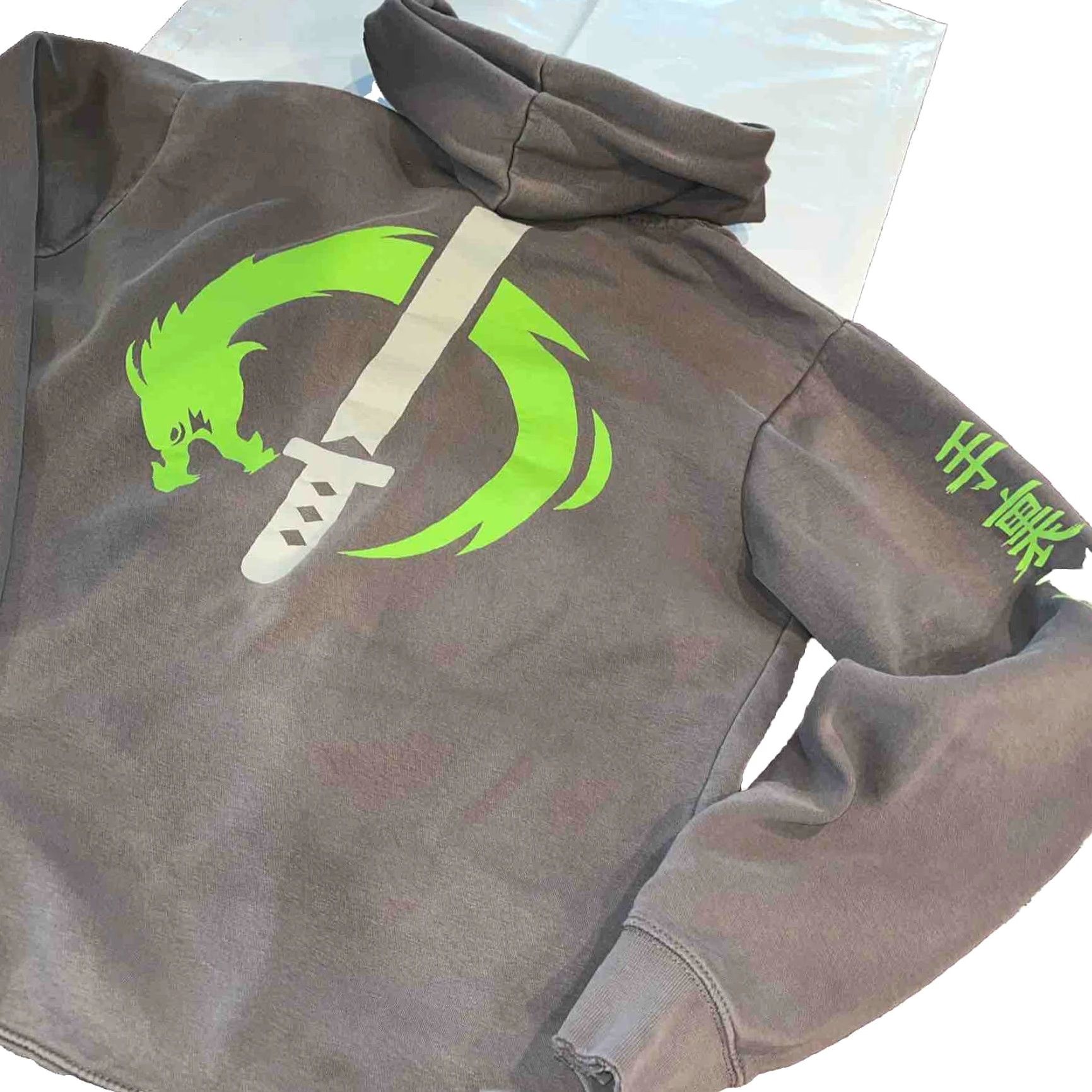 Vintage Jinx Overwatch Gray Hoodie Lime Green Zipper Sweatshirt Shark Sword Dragon Men L Full Zip Graphics Back Front Sleeve Cuffs Pocket Hooded Size US L / EU 52-54 / 3 - 2 Thumbnail