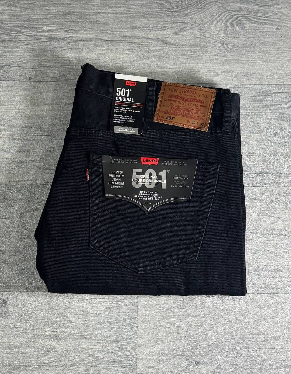 Levi's Levi’s 501 Jeans in Black W34 L32. Size US 40 / EU 56 - 1 Thumbnail