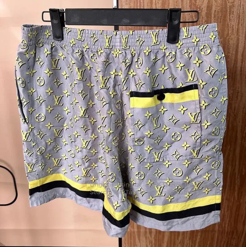 Louis Vuitton Louis Vuitton Light Blue Silk Women's Shorts . Size 23" - 2 Thumbnail