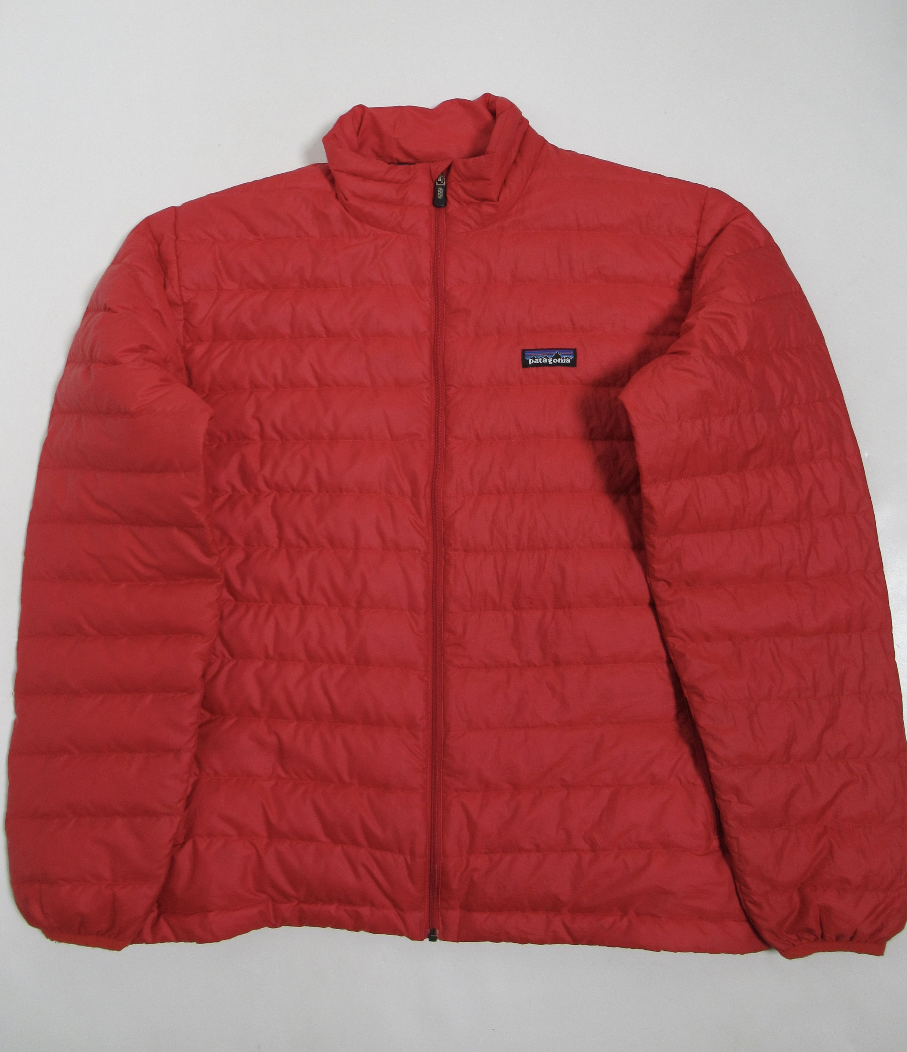 Patagonia Patagonia Men's Down Sweater Jacket Red 84673FA12 Size M Size US M / EU 48-50 / 2 - 1 Thumbnail