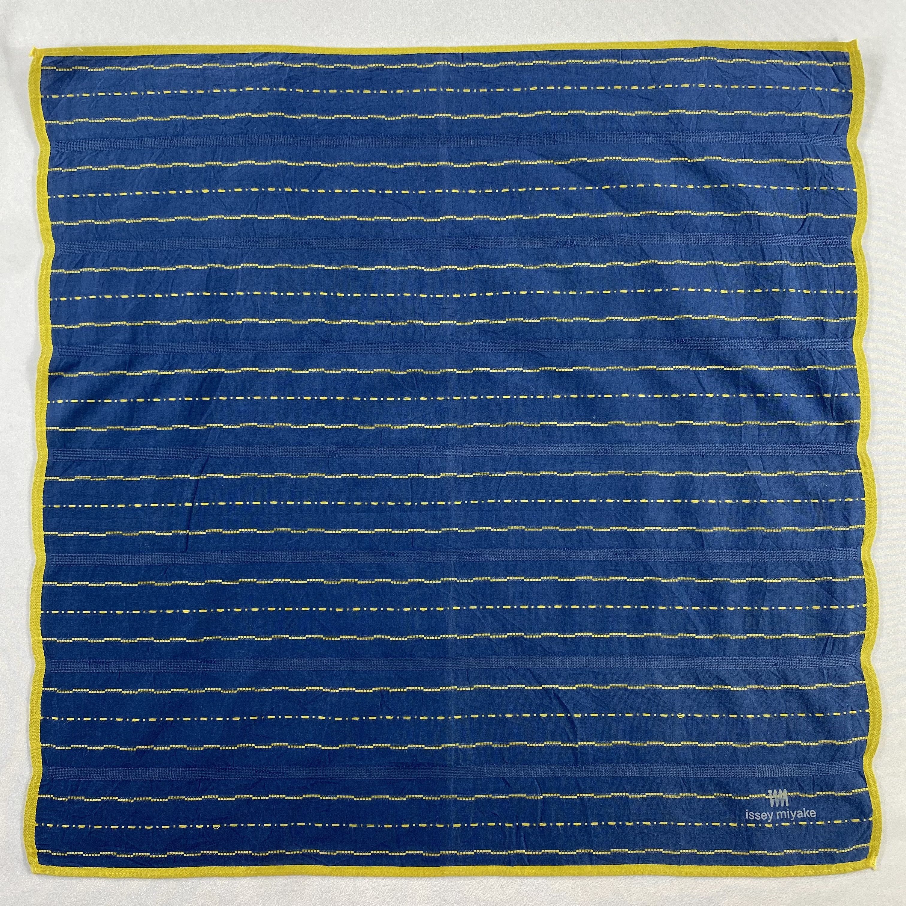 Issey Miyake × Vintage Issey Miyake Bandana/ Handkerchief / Neckerchief-P1597 Size ONE SIZE - 1 Thumbnail