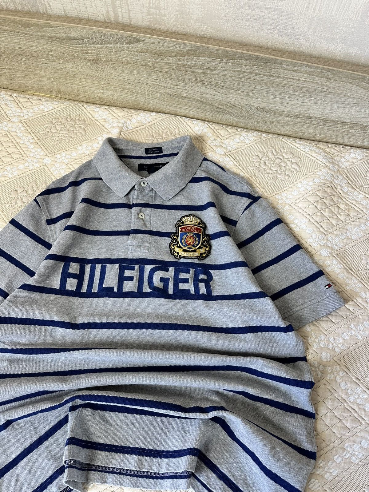 Polo Ralph Lauren 🔥 CHIEF KEEF STYLE TOMMY HILFIGER BIG LOGO RUGBY POLO SHIRT Size US XL / EU 56 / 4 - 1 Thumbnail