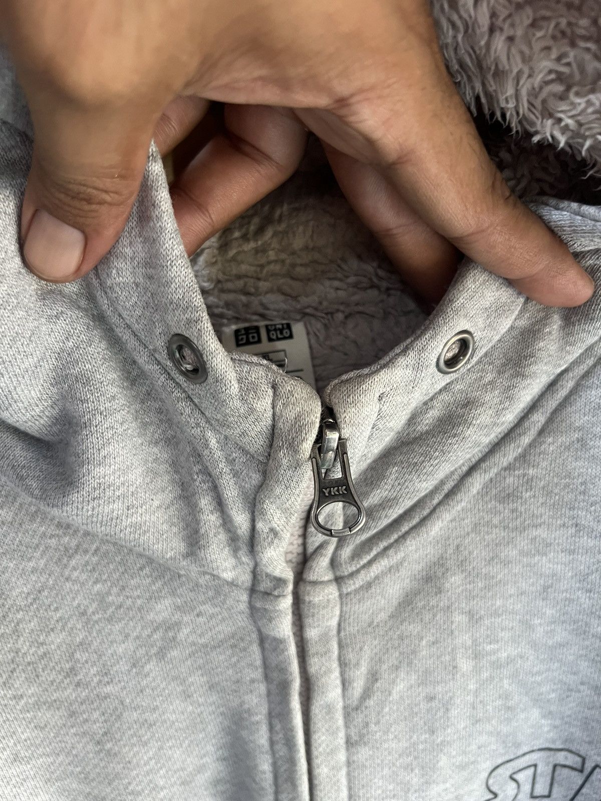 Star Wars 🔥Uniqlo Star Wars Faux Fur Zipper Hoodies Size US M / EU 48-50 / 2 - 13 Thumbnail