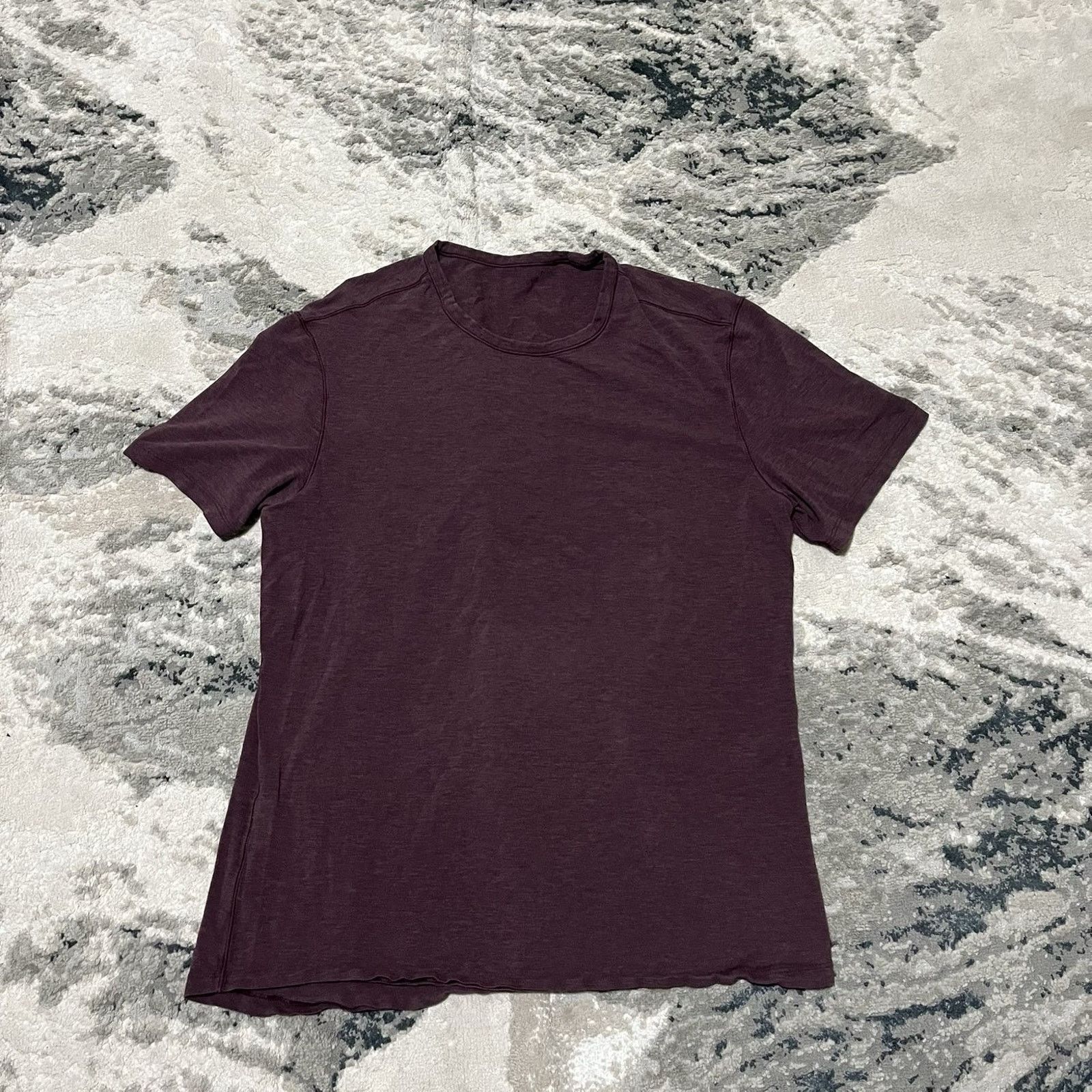 Lululemon Lululemon '5 Year Basic' Burgundy Red Crew Neck Short M Size US M / EU 48-50 / 2 - 1 Thumbnail