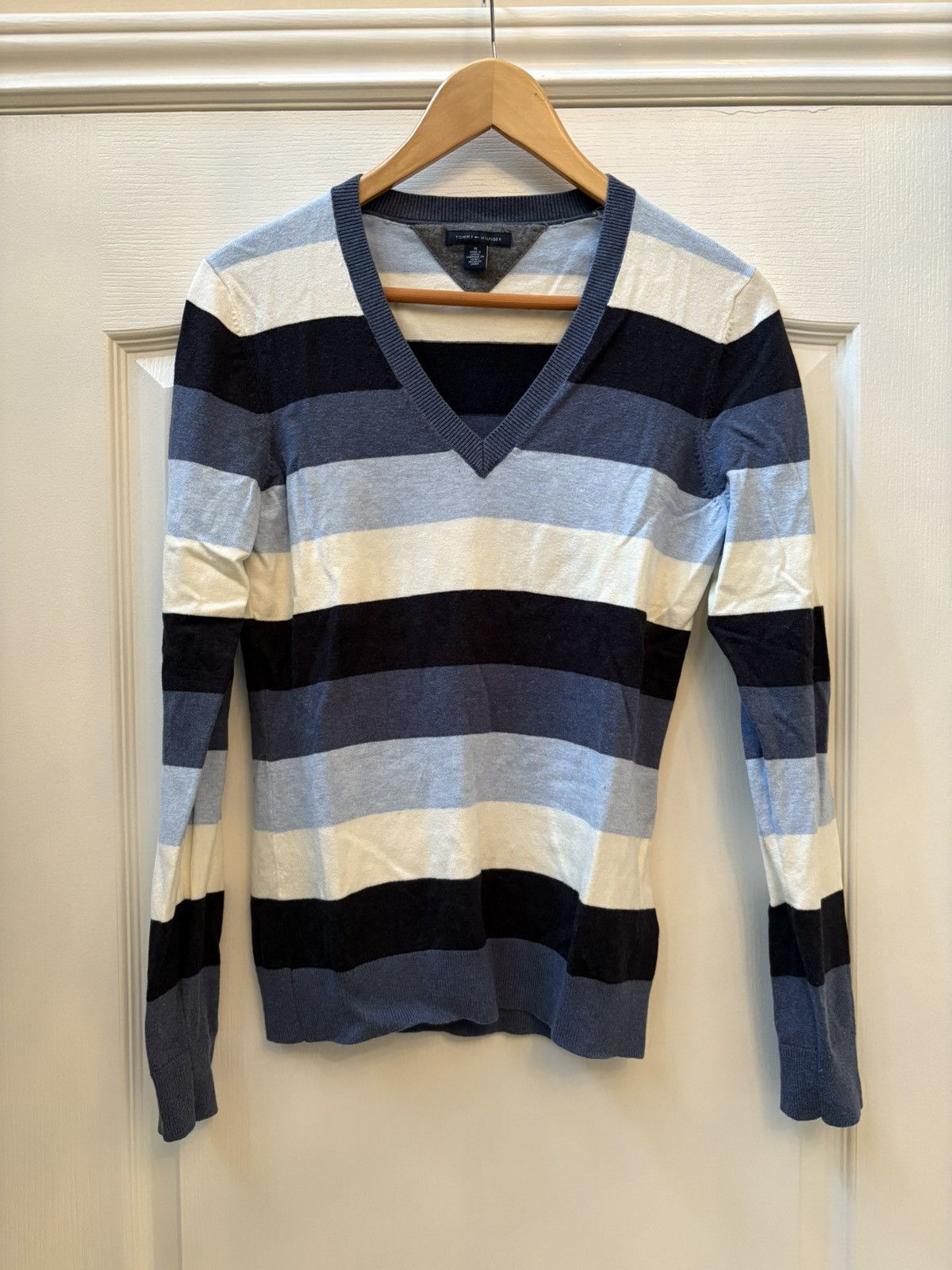 Tommy Hilfiger Vintage Tommy Hilfiger sweater Size M / US 6-8 / IT 42-44 - 1 Thumbnail