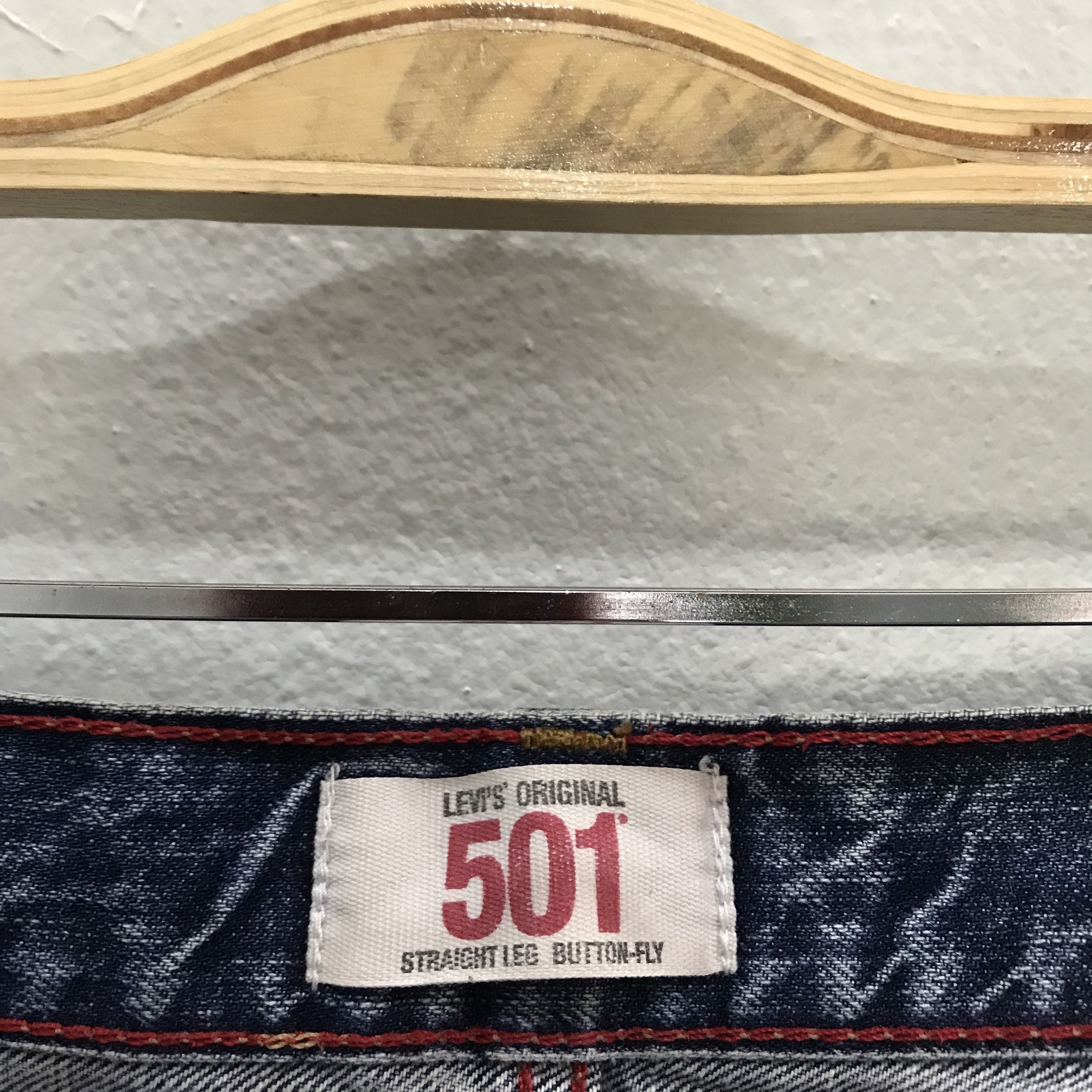 Levi's Vintage Levi’s 501 Button Fly Distressed Faded Blue Jeans Size US 33 - 11 Thumbnail