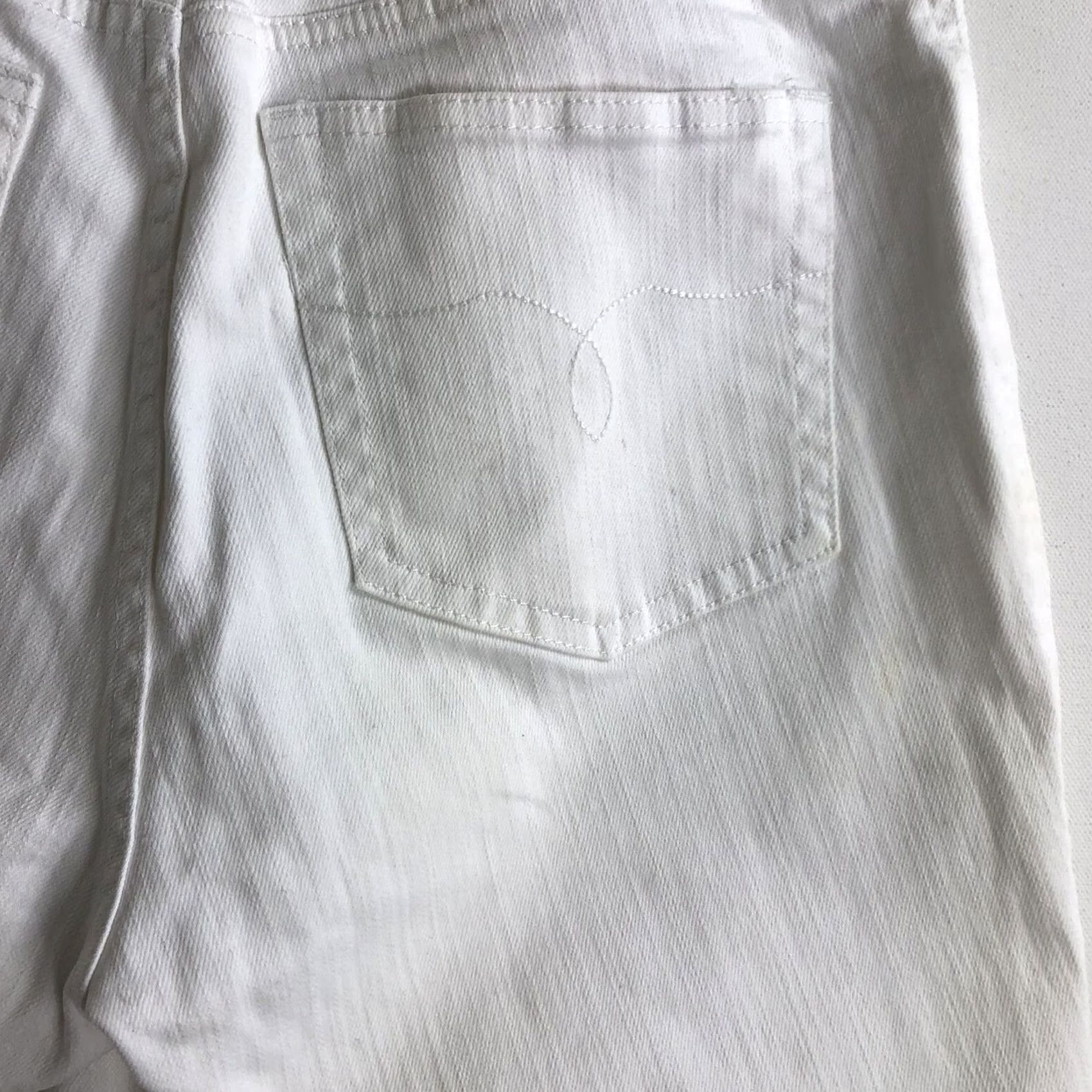 Ralph Lauren Lauren Ralph Lauren Bermuda Denim Short White Women's 4 Vintage? No—keep accurate: Lauren Ralph Lauren Bermuda Denim Short White Women's 4 Jasmine? Size 27" / US 4 / IT 40 - 3 Thumbnail