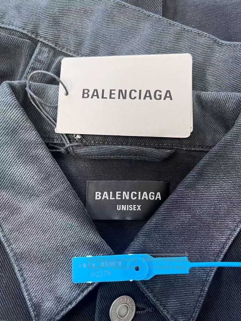 Balenciaga Balenciaga Logo Letter Printed Square Neck Single Breasted Size US XS / EU 42 / 0 - 5 Thumbnail