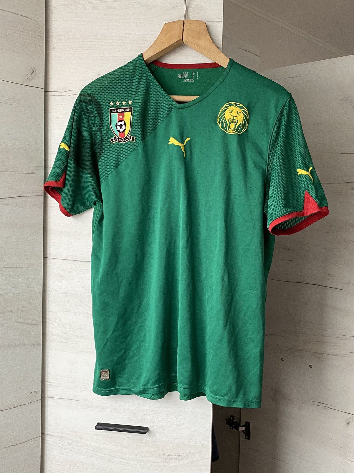 Puma Cameroon Africa HomePuma Soccer Jersey Team2009/2010 Size L Size US L / EU 52-54 / 3 - 1 Thumbnail