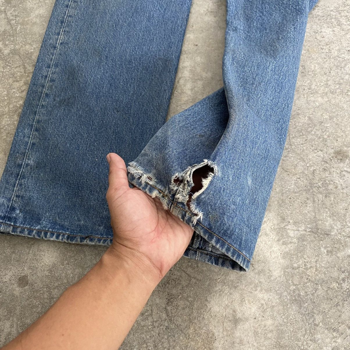 Levi's Vintage Levis 501 Faded Stonewashed Blue Distressed Jeans Size US 35 - 6 Thumbnail